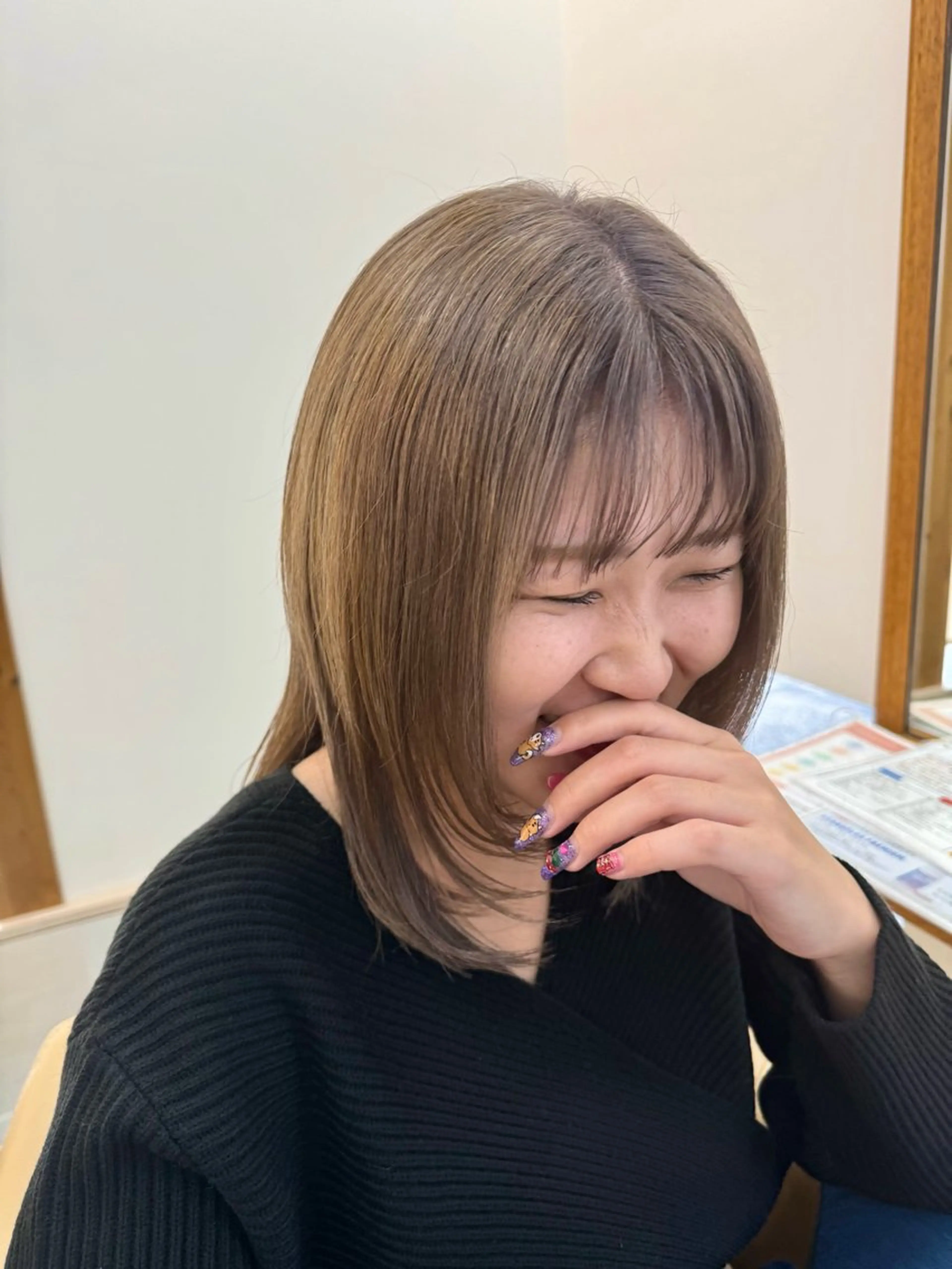 セミロング カラー ブリーチ ケアブリーチ グレージュ ハイトーンカラー ハイトーングレージュ カット ヘアカラー トリートメント May hair【メイヘア】所属・サイトウ ヒトミ 【メイヘア】のヘアスタイル