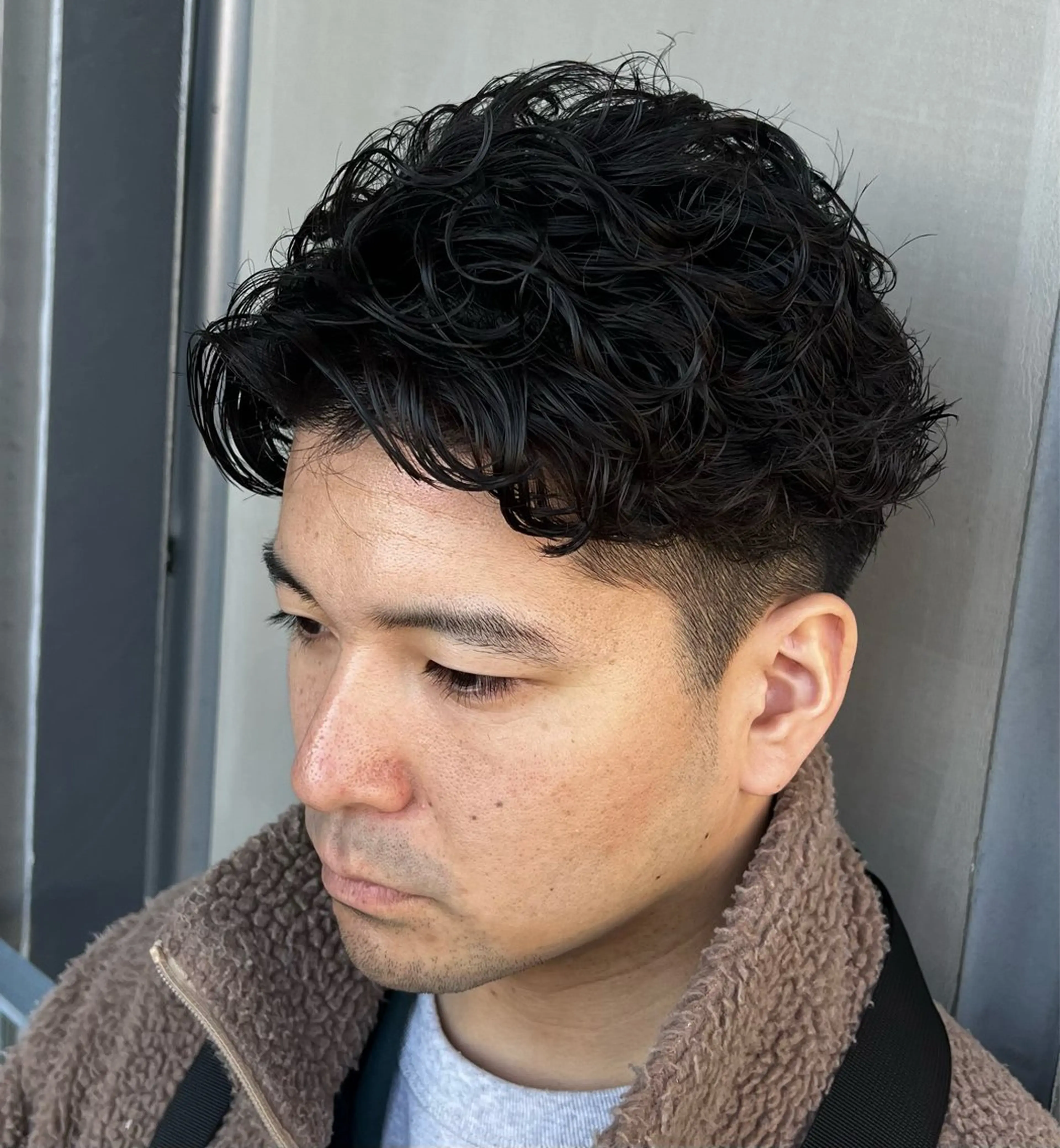 パーマ メンズ カット パーマ トリートメント ダブルカラー寒色系 ボリューム改善ハヤトのヘアスタイル