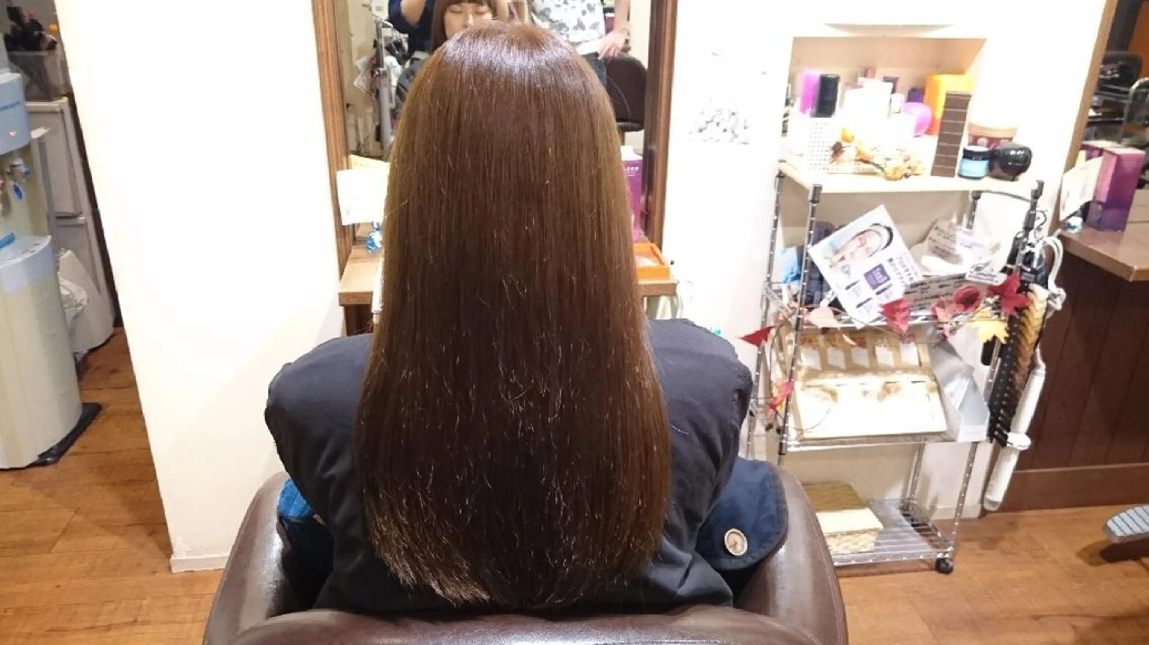 ロング カラー 井上 涼花のヘアスタイル