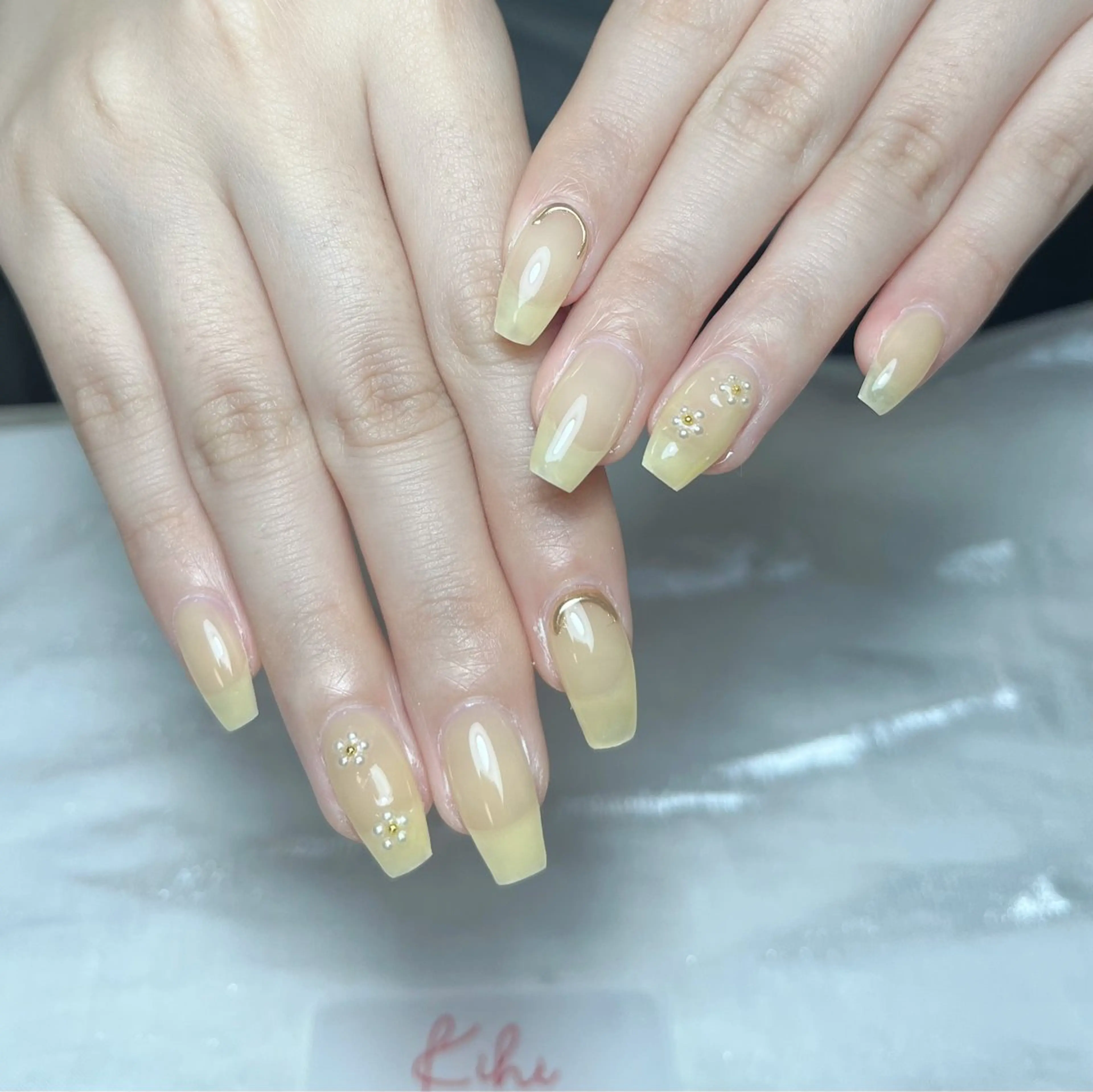 ネイル ハンドネイル 小林 あゆみのネイルデザイン