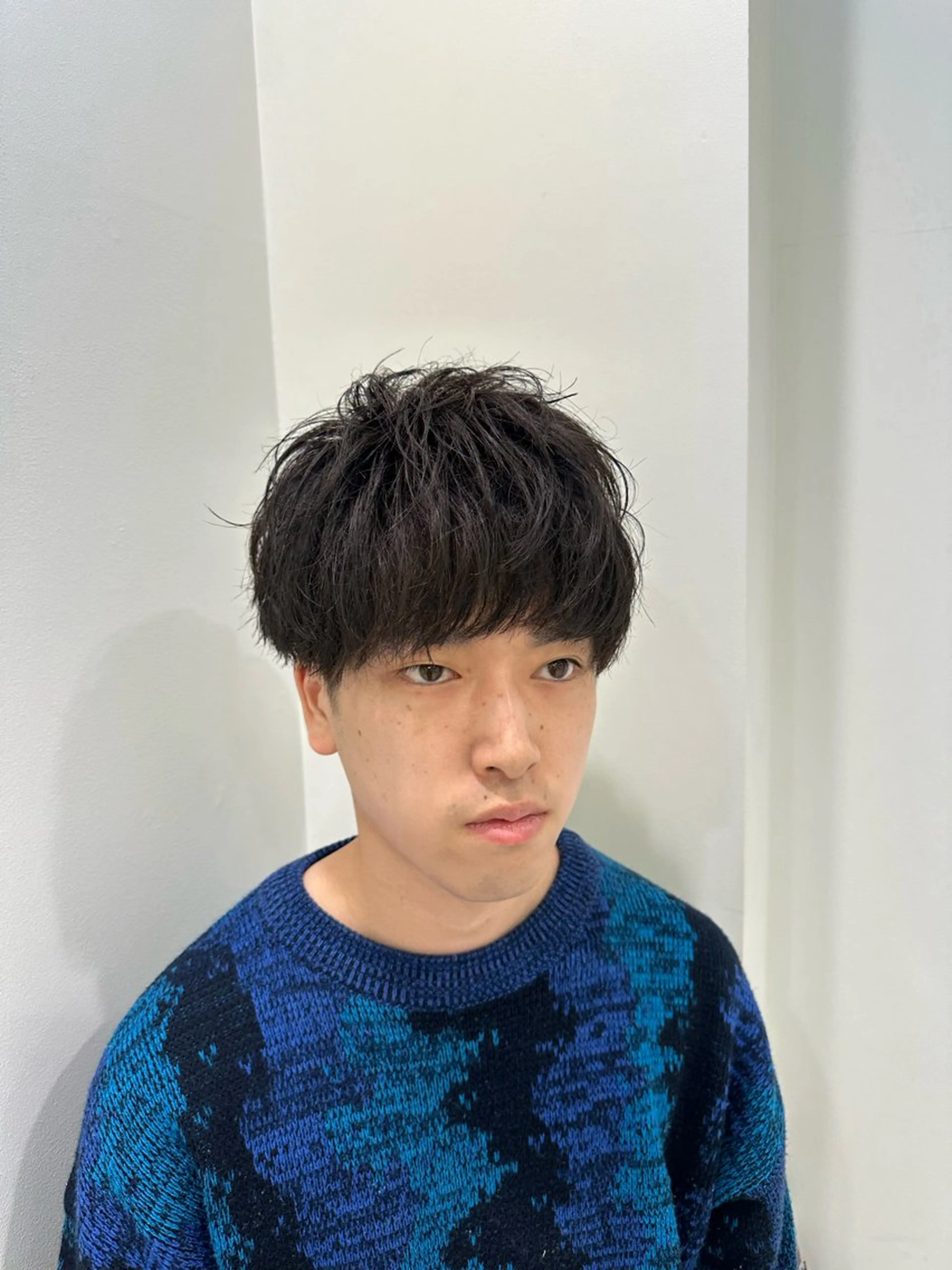 パーマ メンズ メンズパーマ シャドーパーマ メンズツイストパーマ ツイストパーマ カット パーマ 渋谷/透明感カラー /半個室/こうめいのヘアスタイル