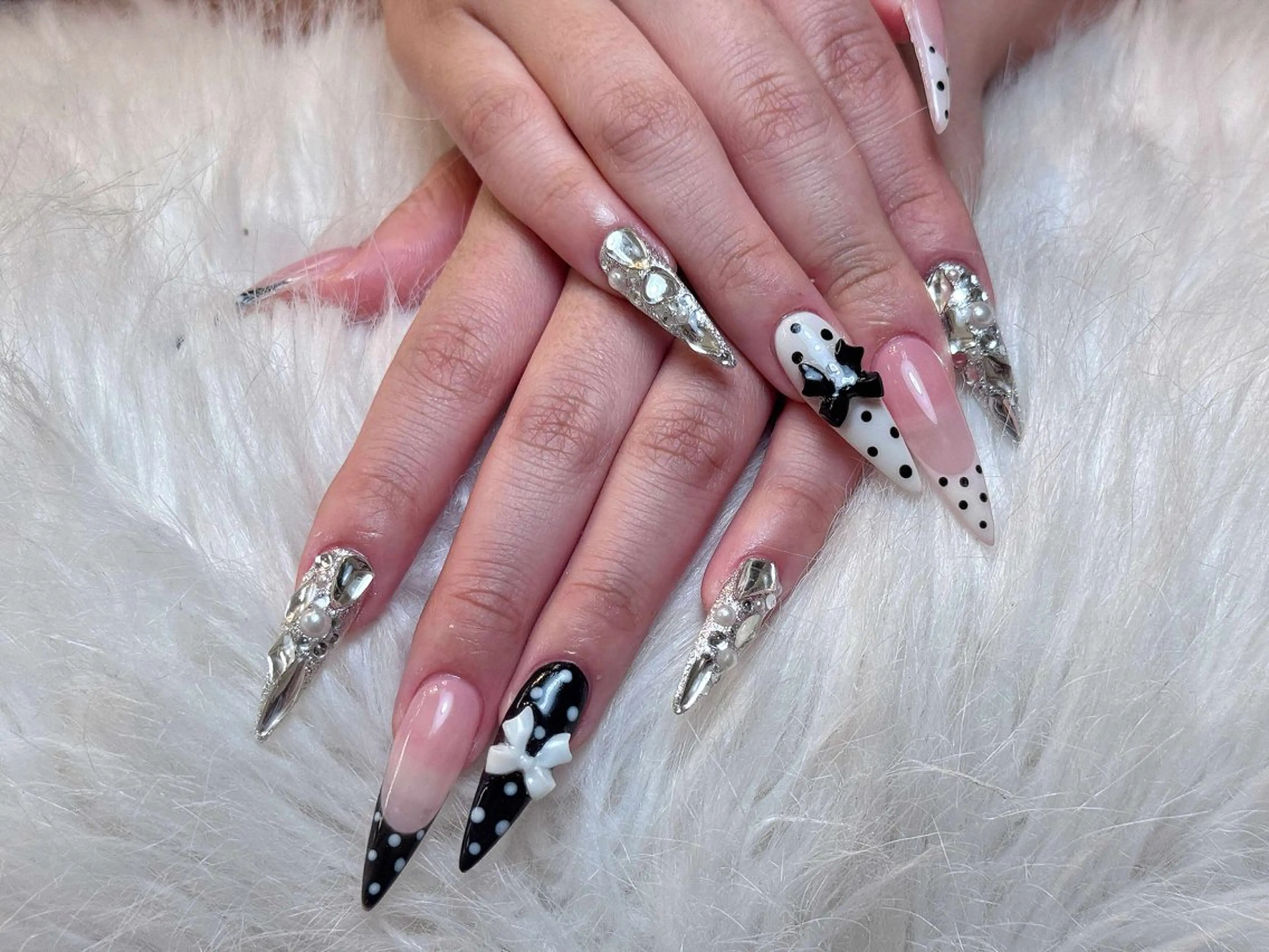 ネイル アートネイル 成人式 ジェルネイル ニュアンスネイル 夏ネイル ハンドネイル Jenn Nail Shinokuboのネイルデザイン