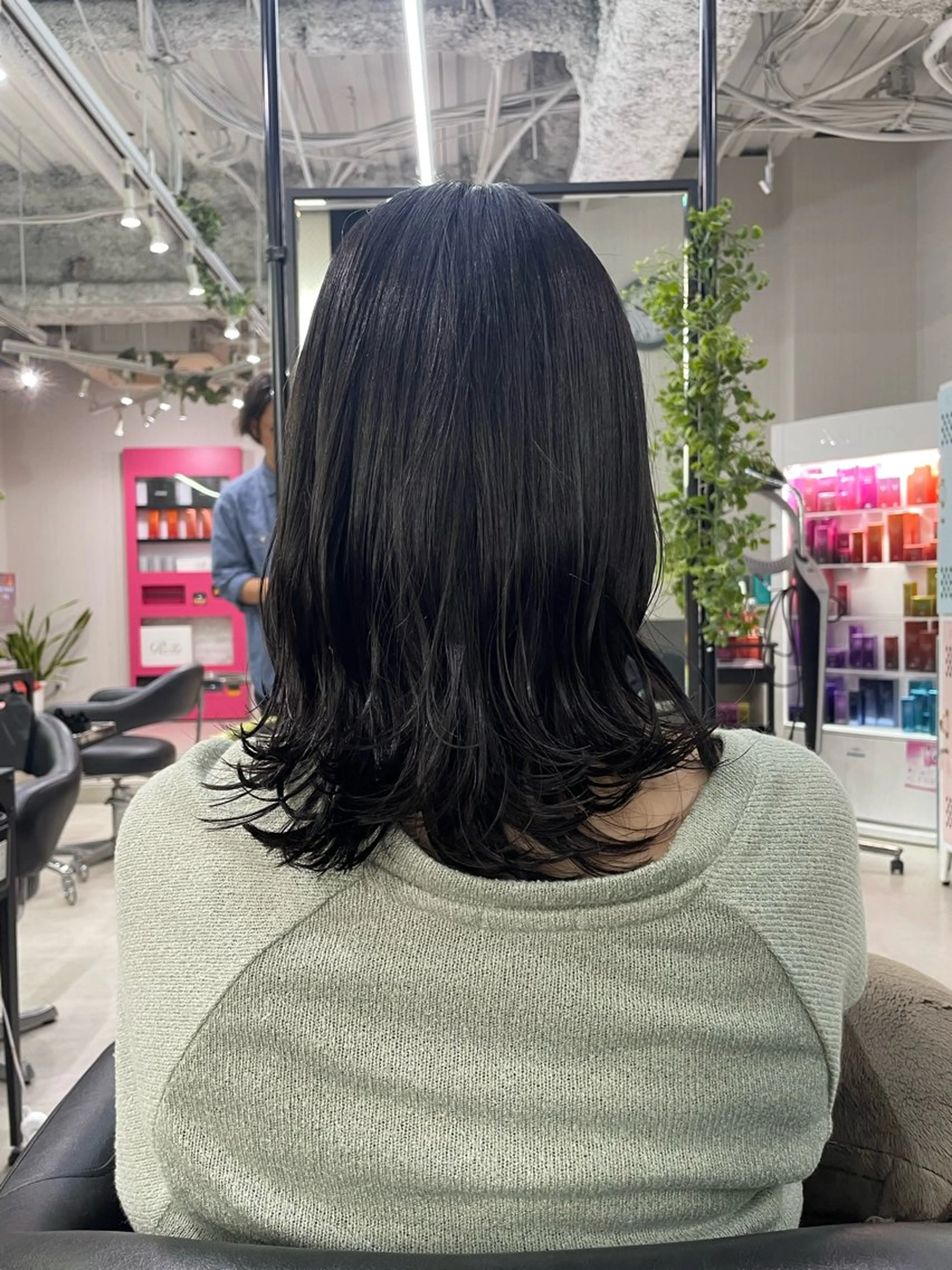 ミディアム 韓国風くびれヘア/ 小顔レイヤー🧿小林のヘアスタイル