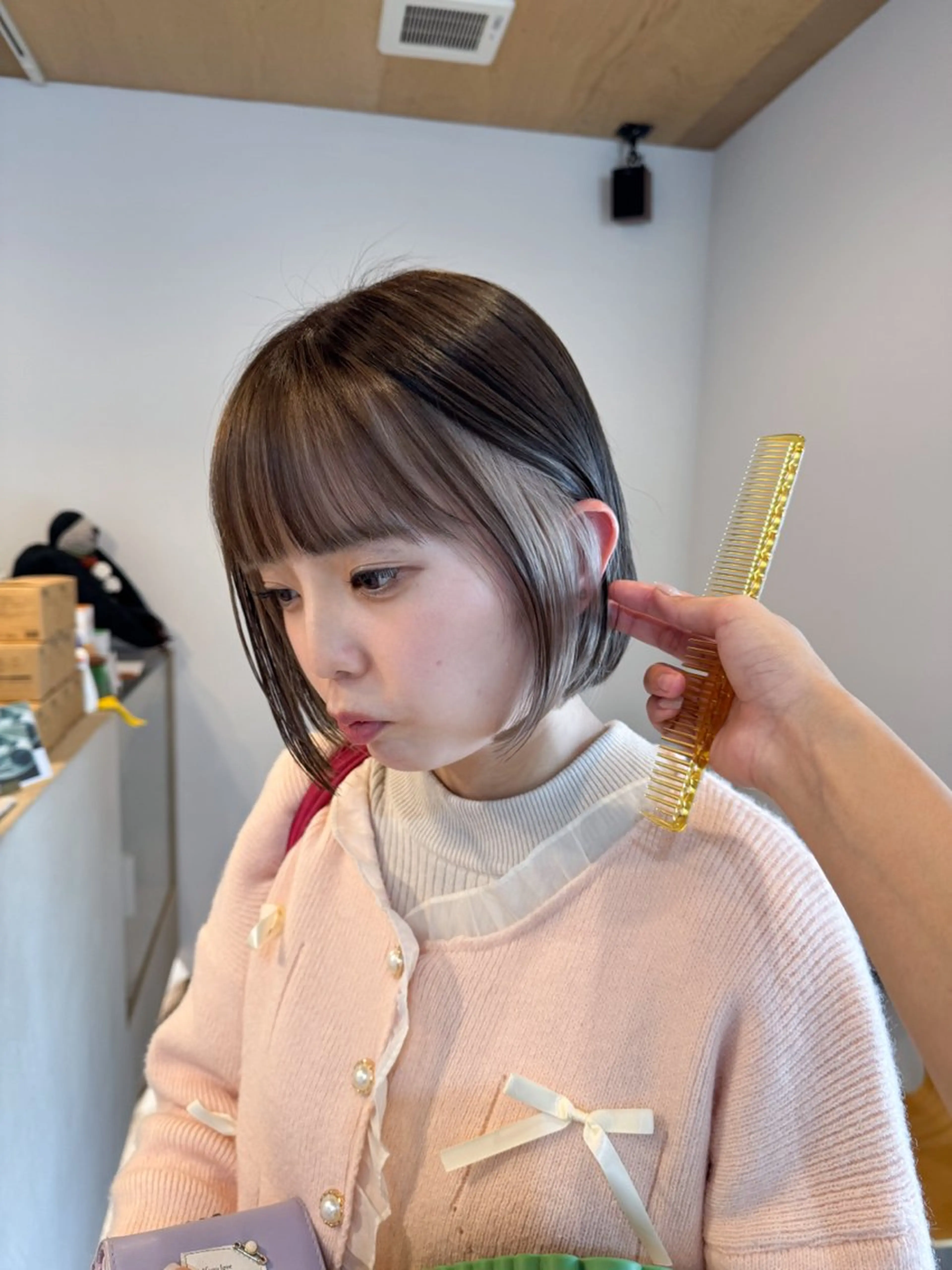 インナーブリーチ1回+オンカラー+クイックトリートメント(胸下料金+¥770)(インナーブリーチ2回 +¥3,850)の写真