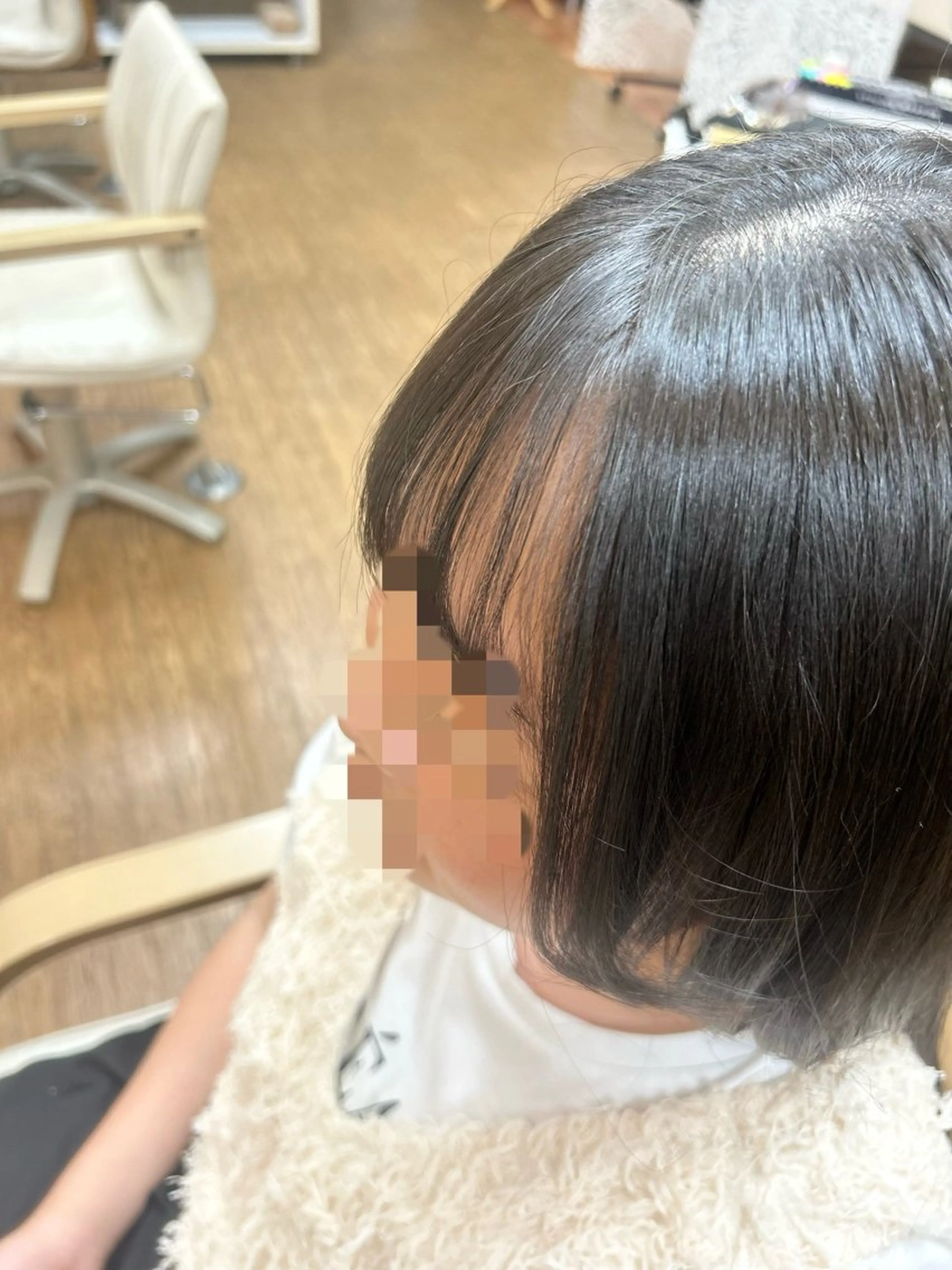 ロング 神谷 千明のヘアスタイル