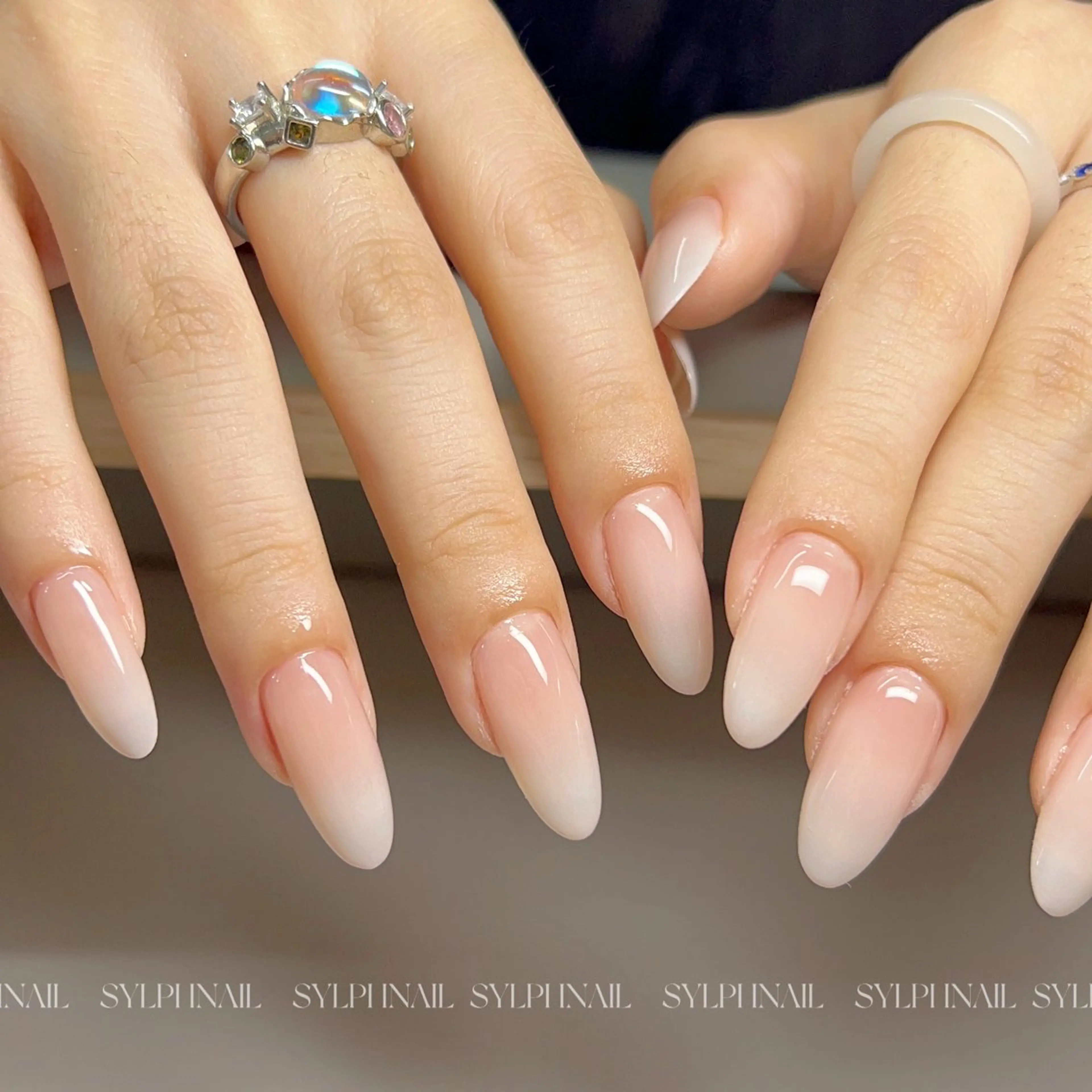 ネイル ハンドネイル ハンドケア Trend Nail シルフのネイルデザイン