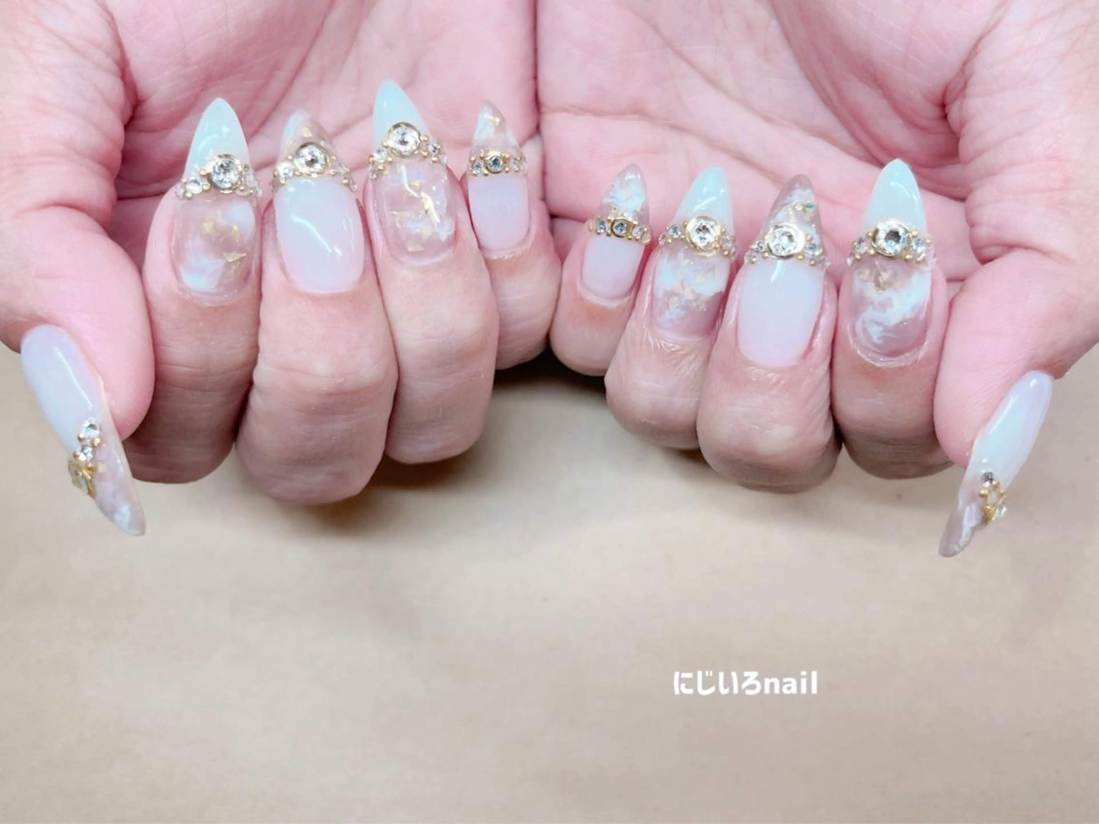 ネイル にじいろ nailのネイルデザイン