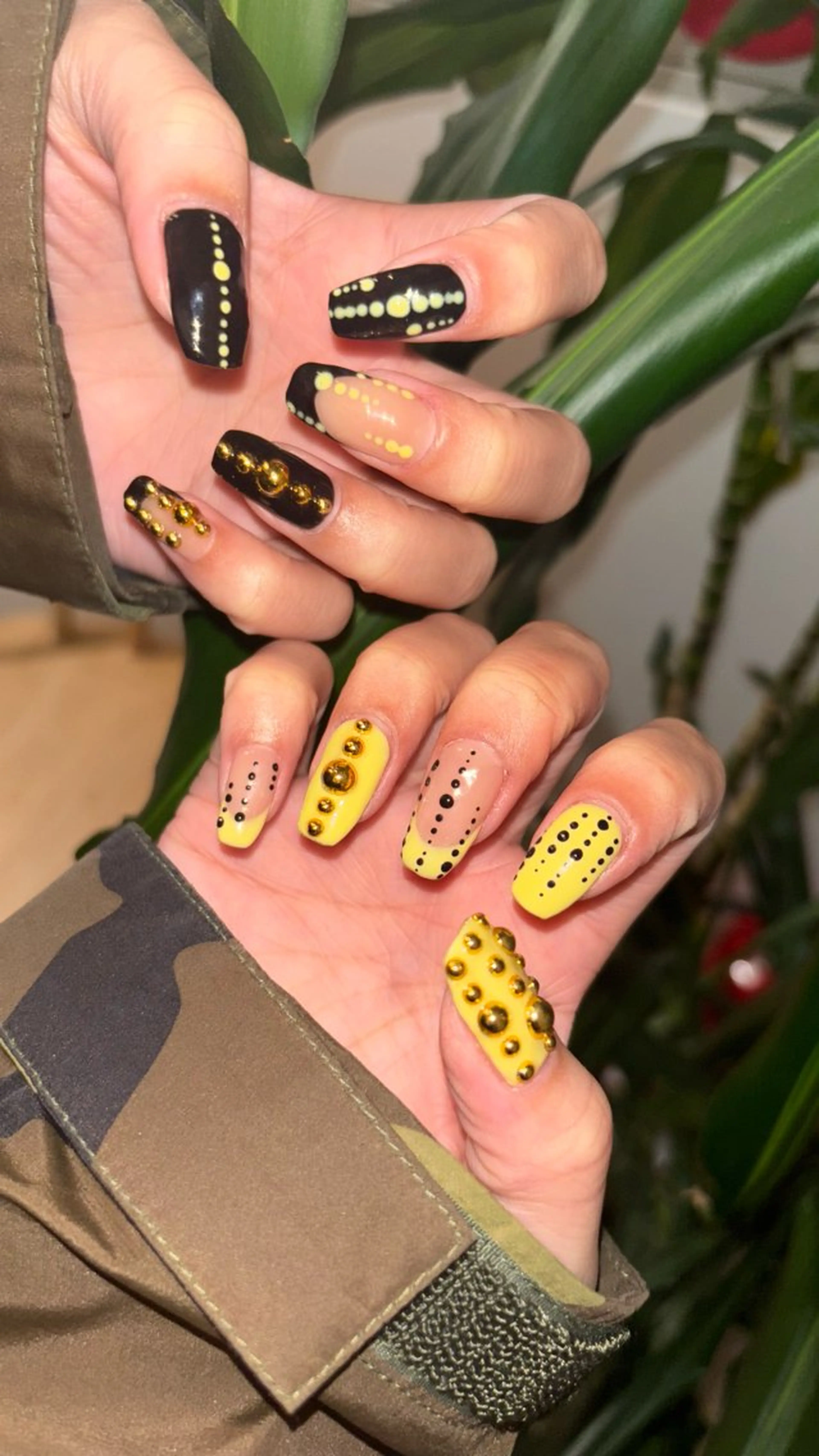 ネイル ハンドネイル 🐬Cxxu° Nail✝️のネイルデザイン