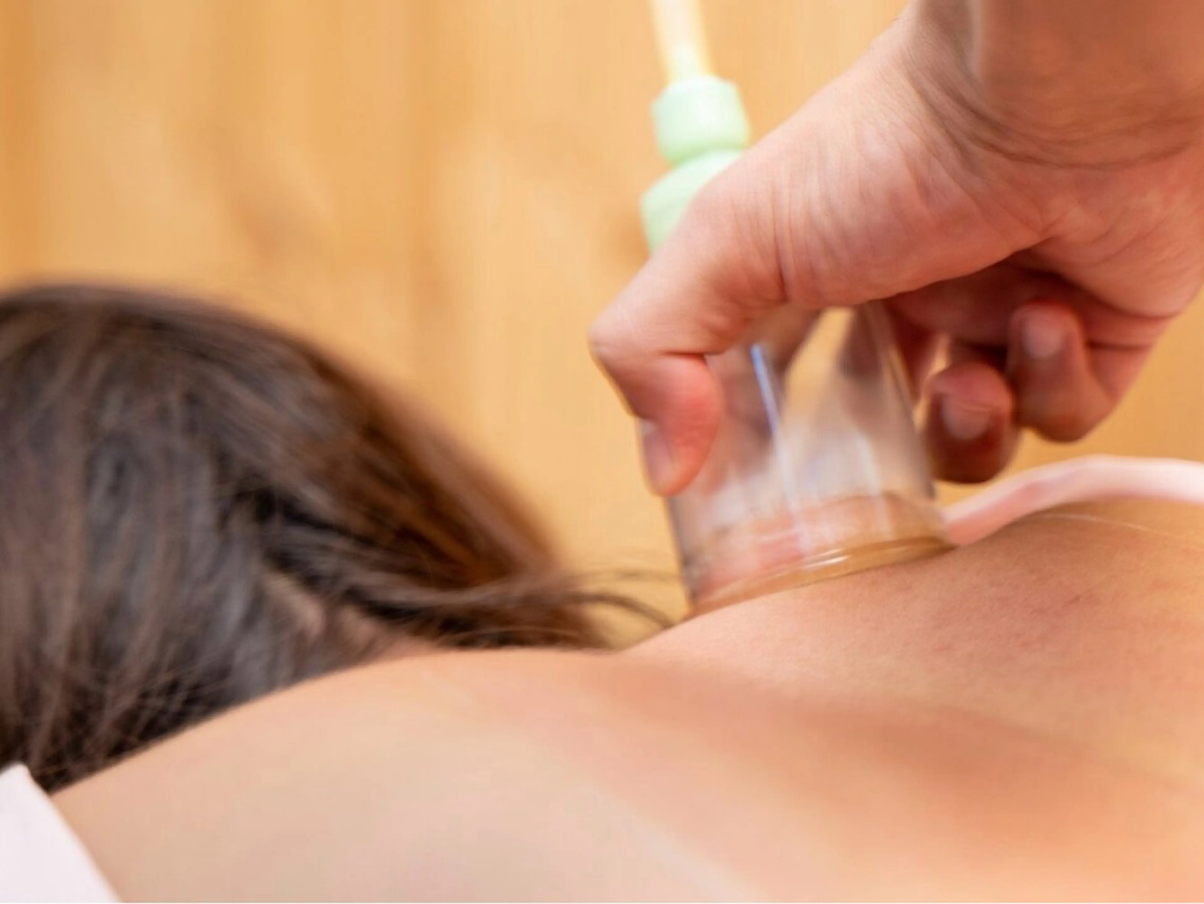 小顔ハーブピーリング 美容鍼/毛穴洗浄のエステ・リラクイメージ