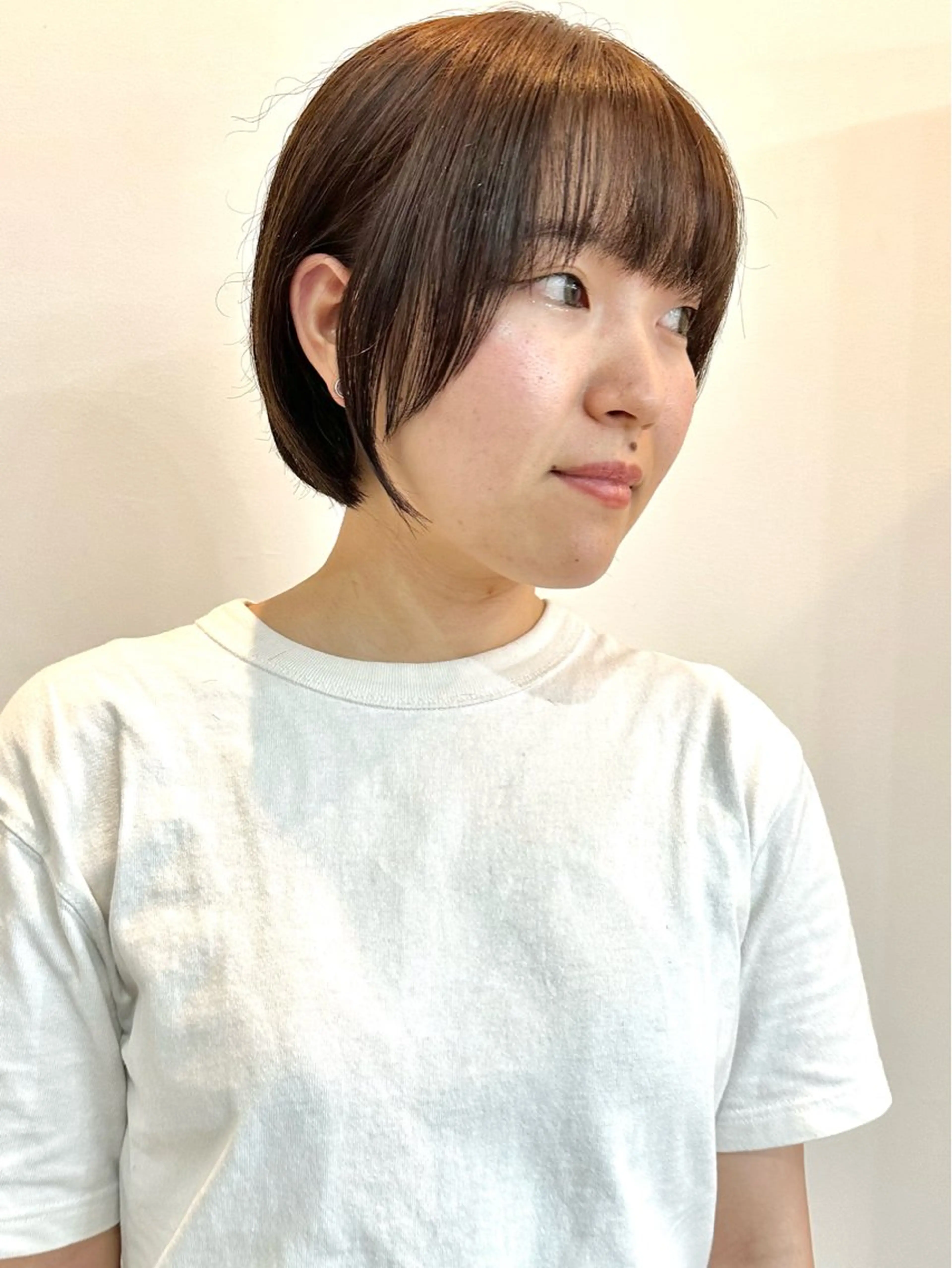 ショート カラー ヘアアレンジ ショートボブ ブリーチ インナーカラー ブリーチなしカラー ボブ カット ヘアカラー トリートメント 切りっぱなしボブ/ デザインカラー店長のヘアスタイル