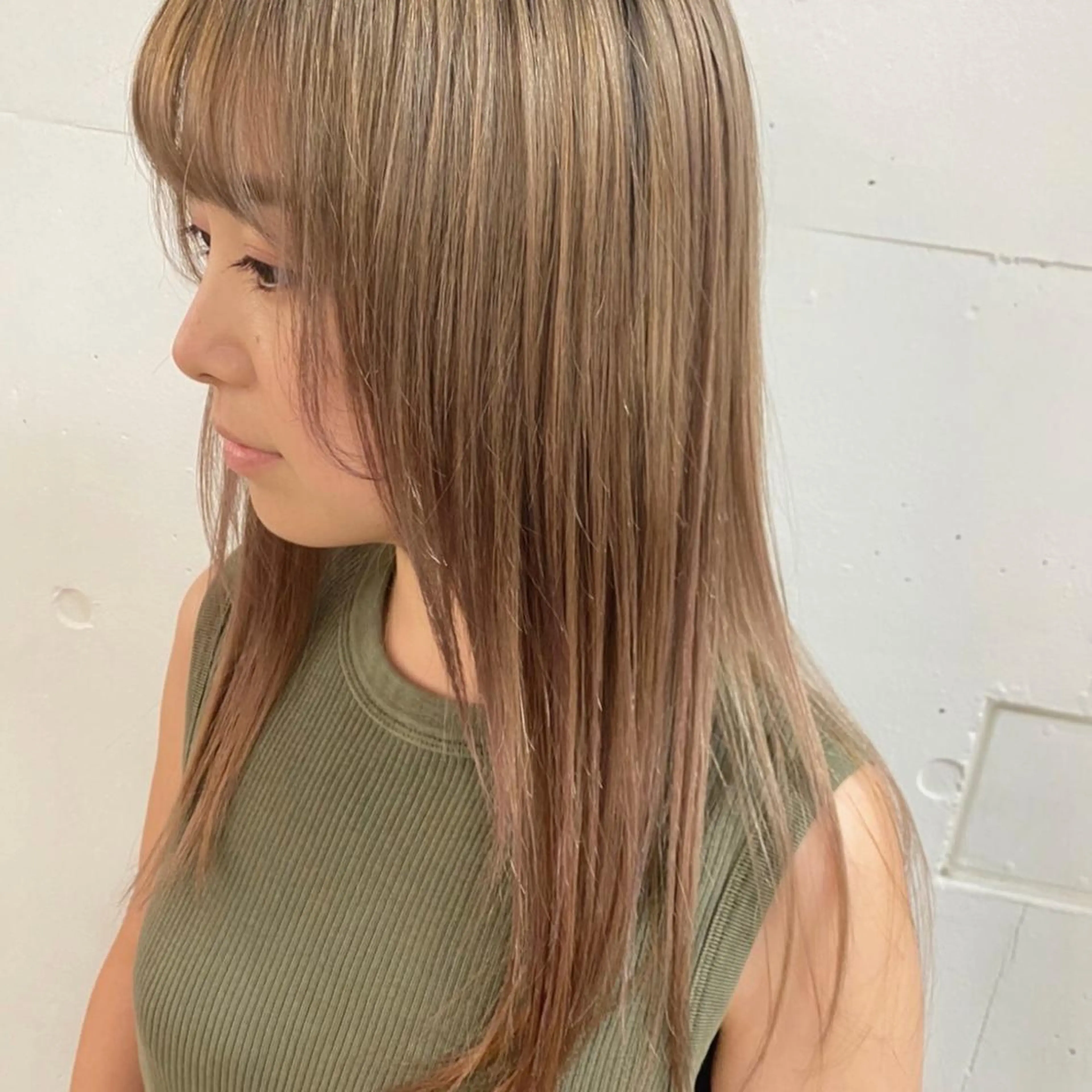 セミロング カラー ハイトーン/ ボブ 中村麟のヘアスタイル