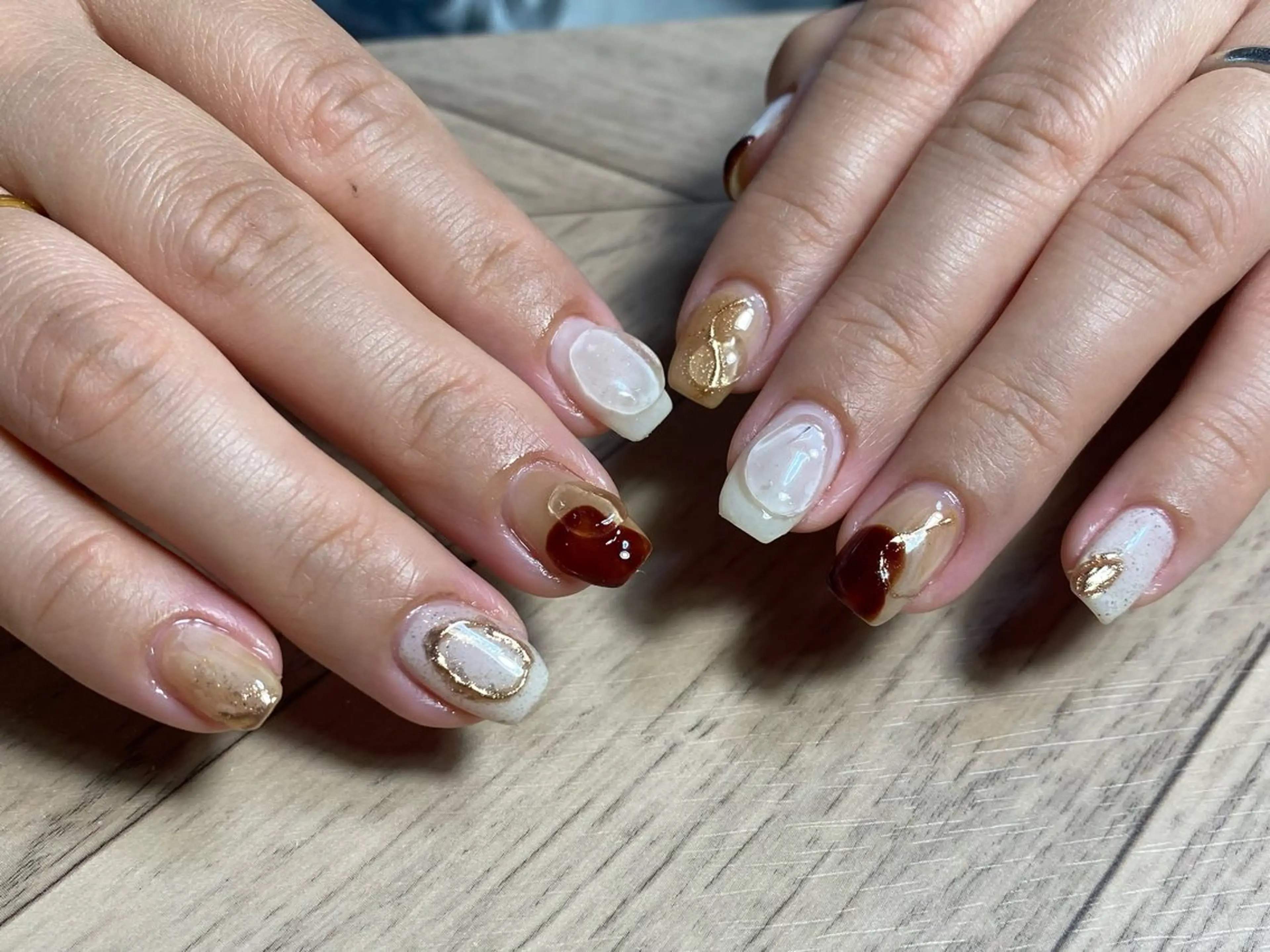 ミディアム ハンドネイル Mikami Nanaのネイルデザイン