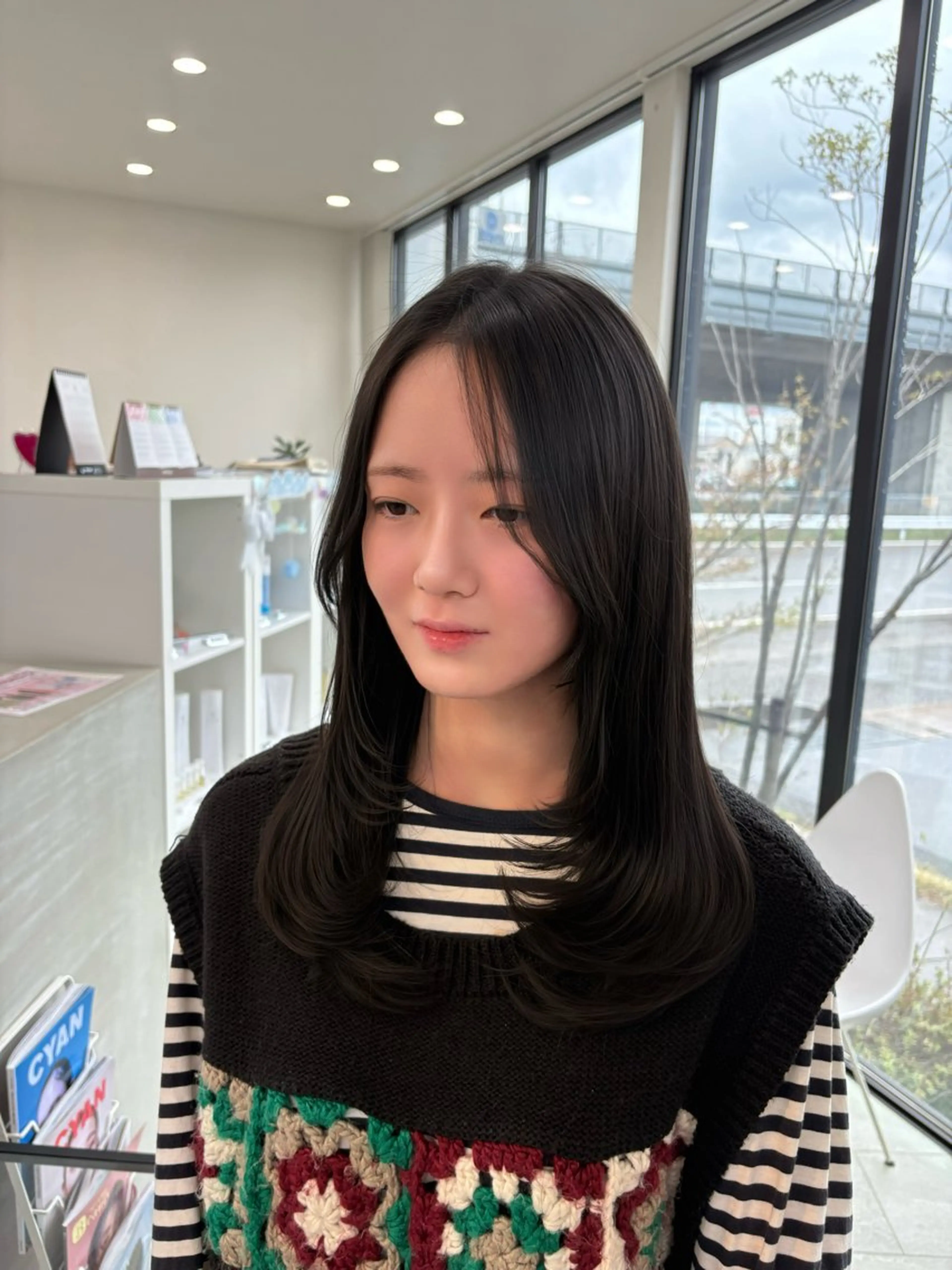 ロング レイヤーカット HASHI AYAKAのヘアスタイル