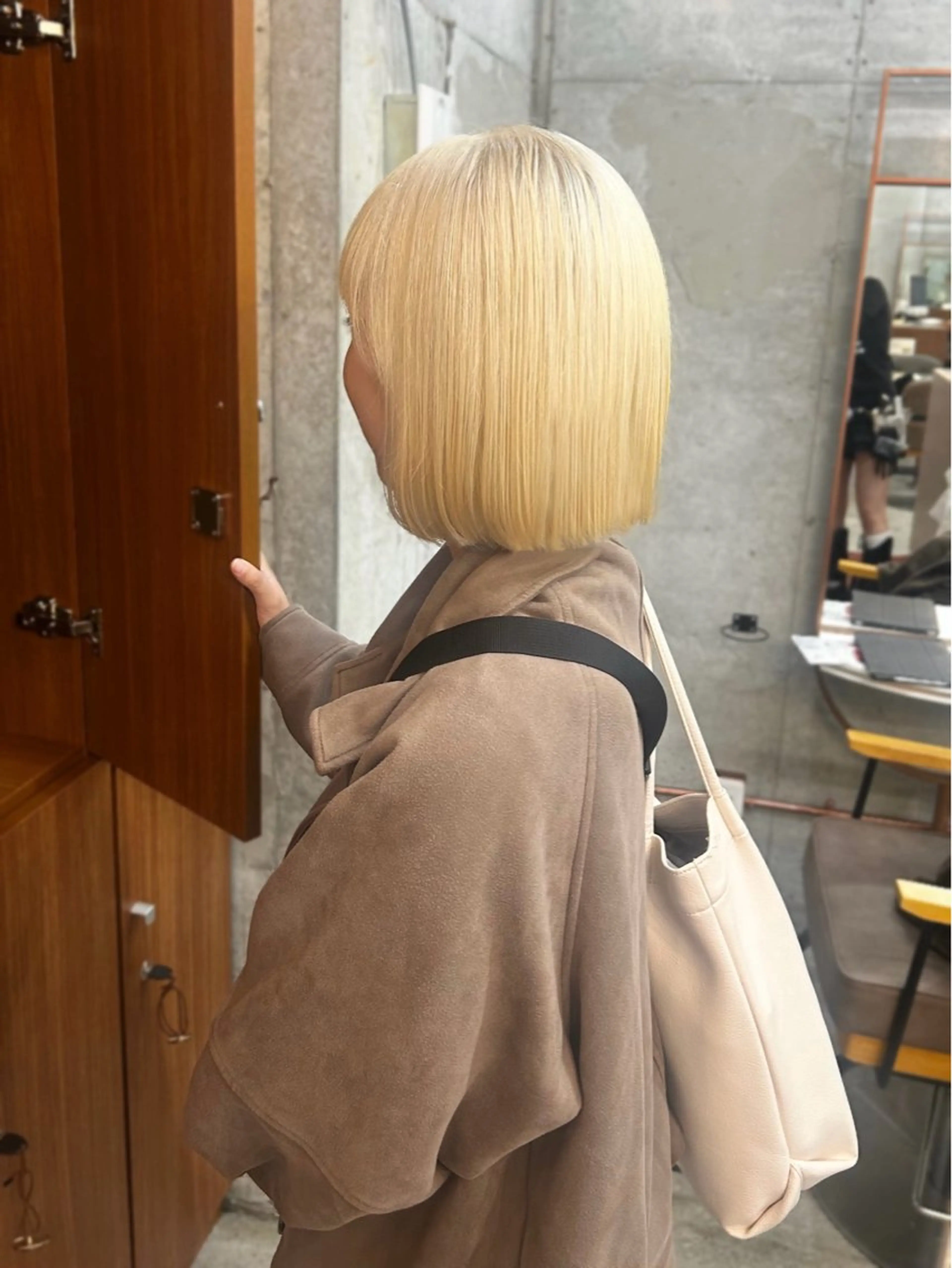 ミディアム カラー ブリーチ ブロンド ヘアカラー カット・ブリーチ/ ふわあいりのヘアスタイル