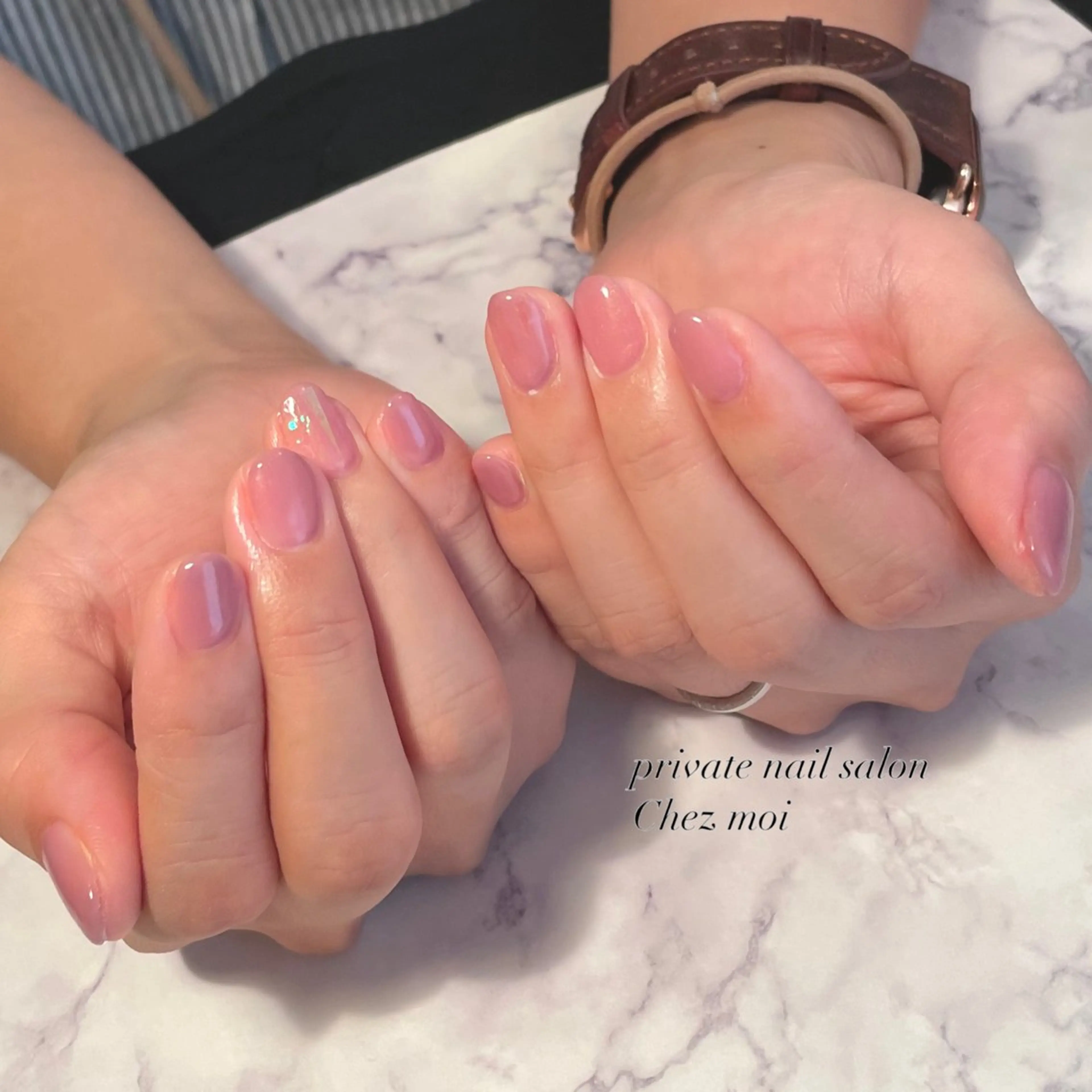 ネイル オーロラネイル KOMINE TOMOKOのネイルデザイン