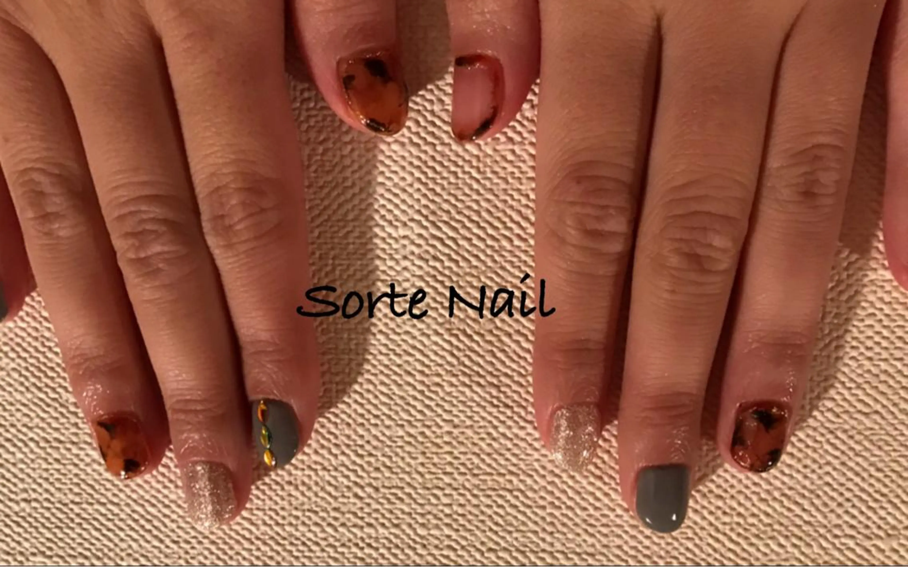 ネイル べっ甲ネイル Kanal Kanaのエステ・リラクイメージ