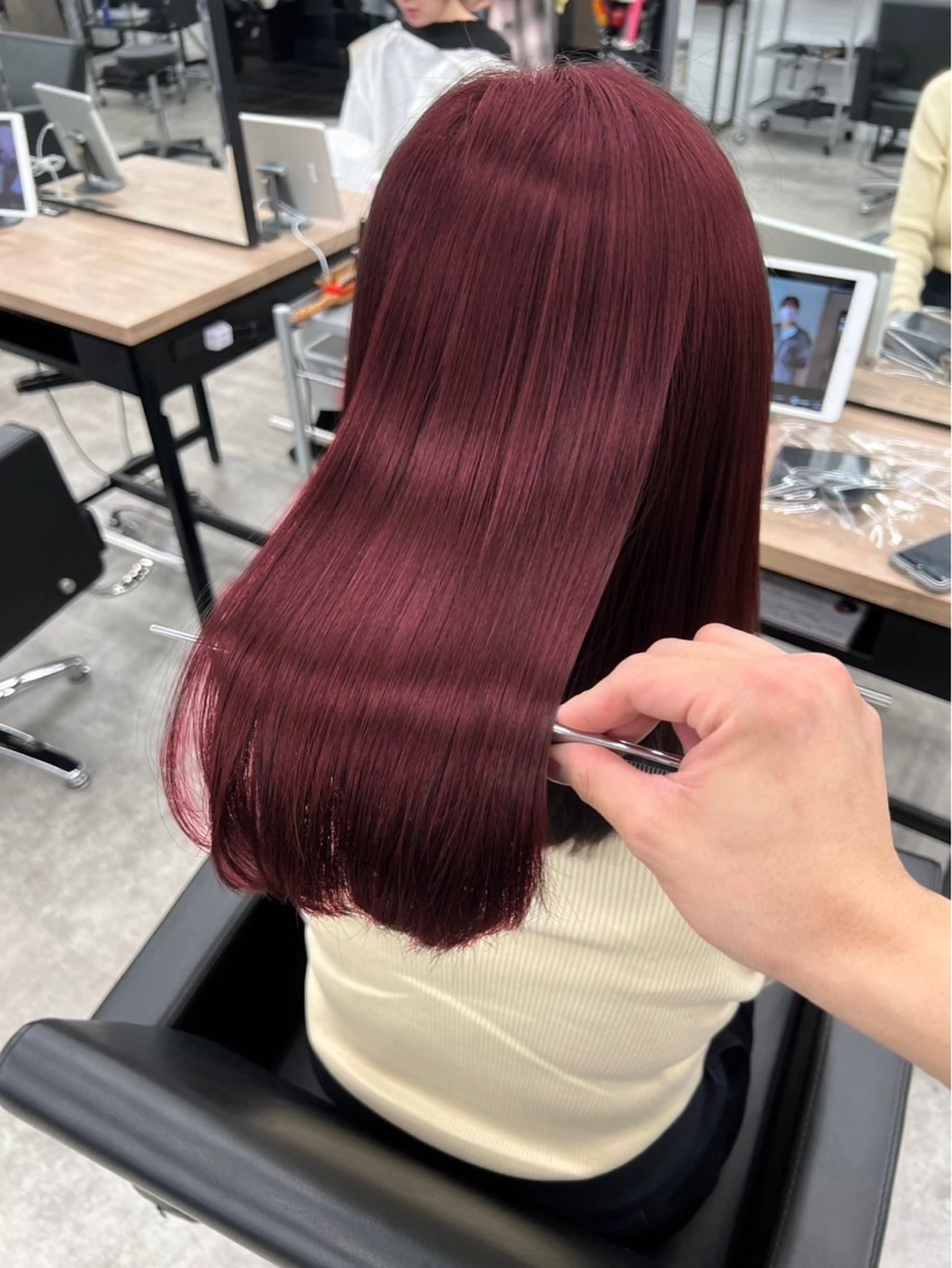 ミディアム カラー ブリーチ カシス ダブルカラー ピンクカラー トリートメント レイヤー/透明感/ 顔周り/kana🩰のヘアスタイル