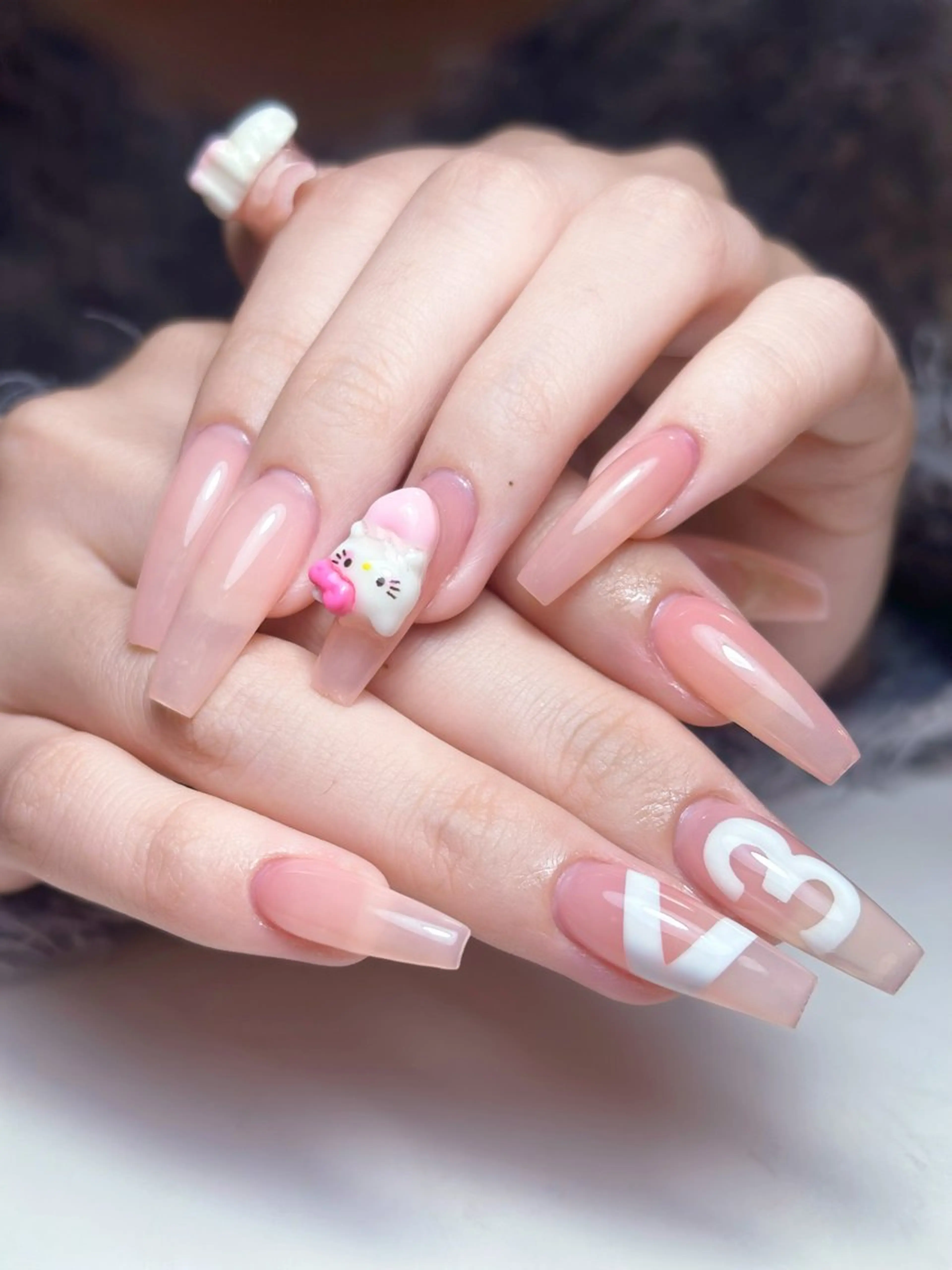 ネイル アートネイル ジェルネイル ニュアンスネイル シンプルネイル ネイルチップ ハンドネイル Nienail_ Luxeのネイルデザイン