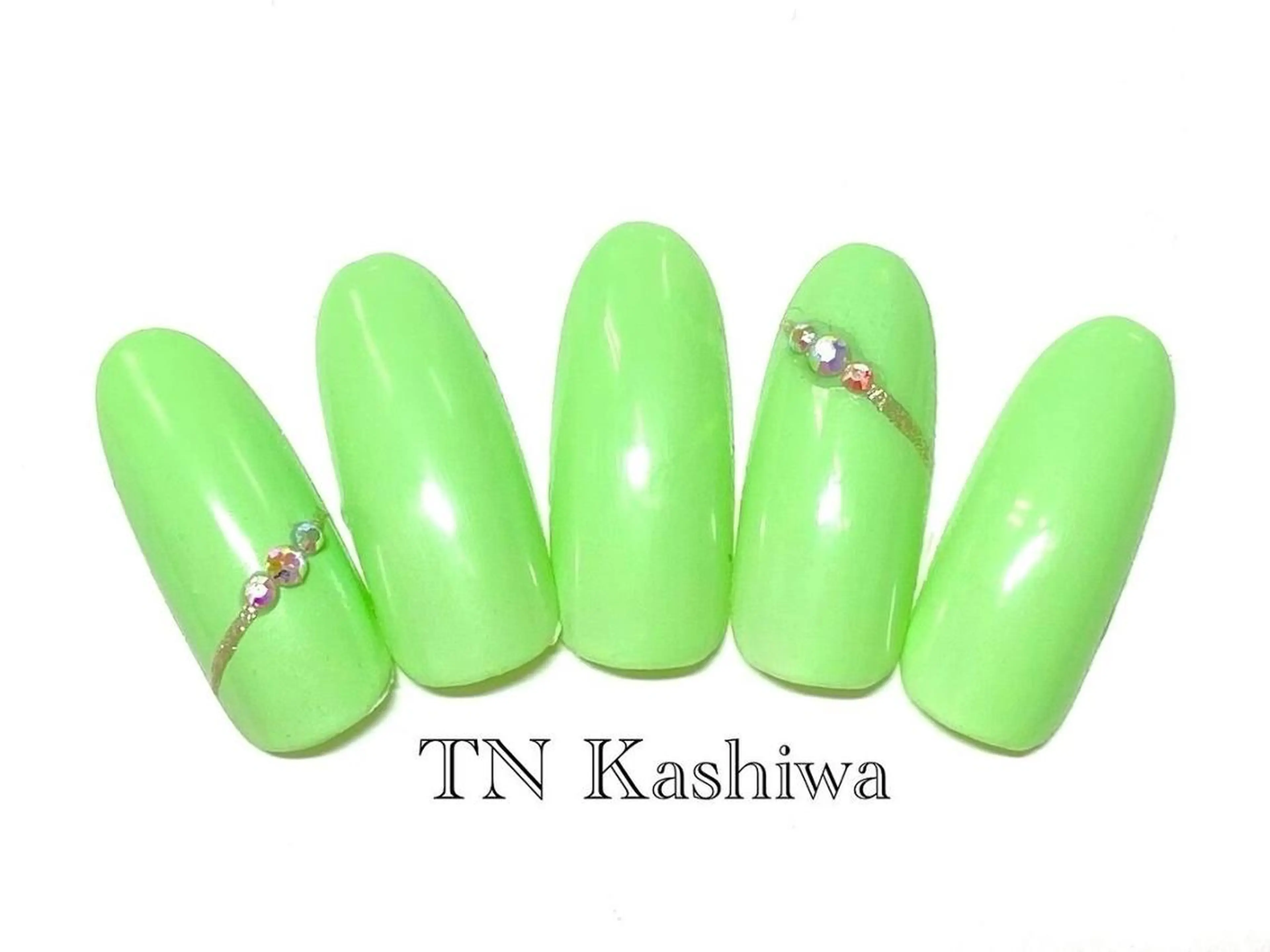 ネイル 橋立 亜美のネイルデザイン