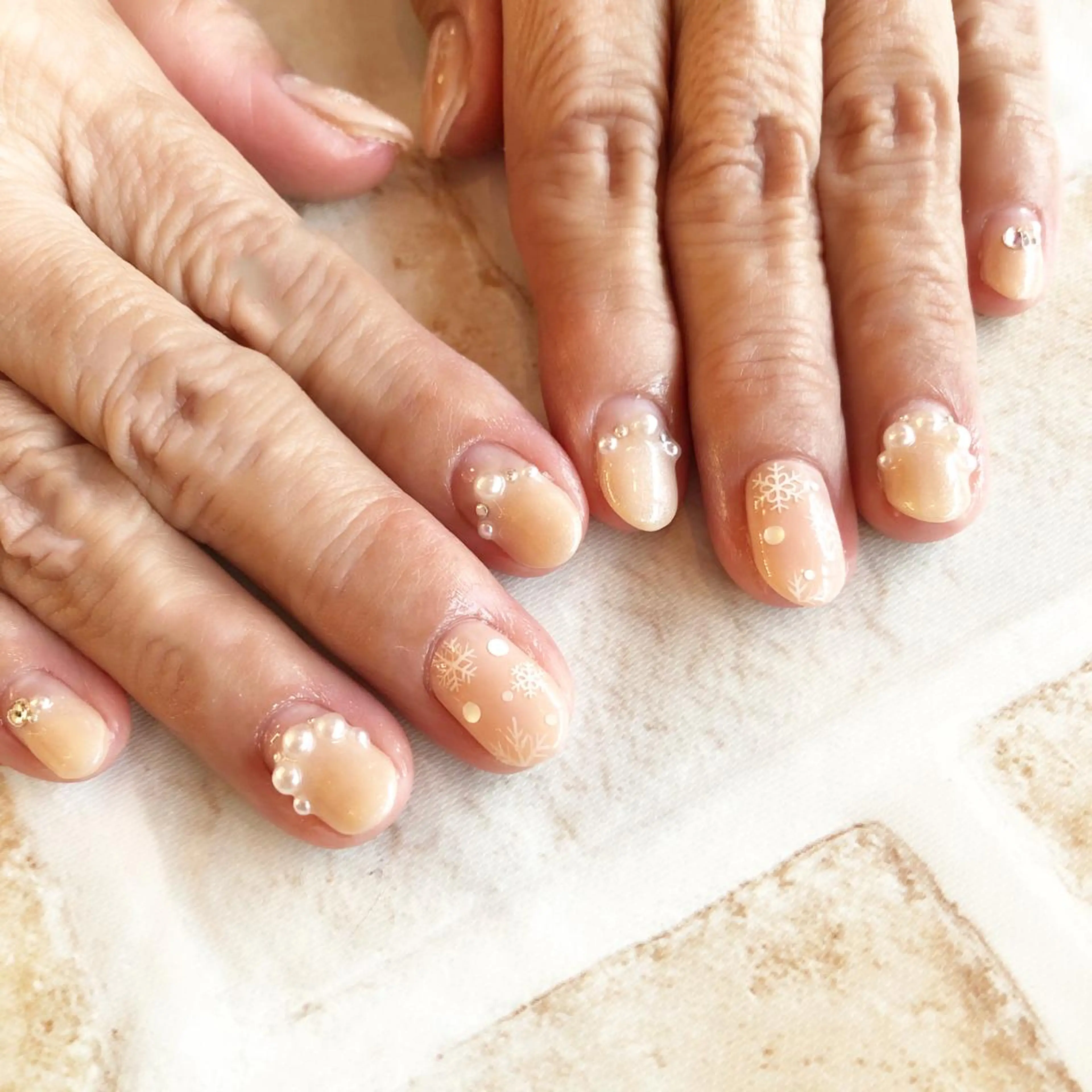 ネイル 冬ネイル クリスマス totalbeautylento所属・lento nailのネイルデザイン