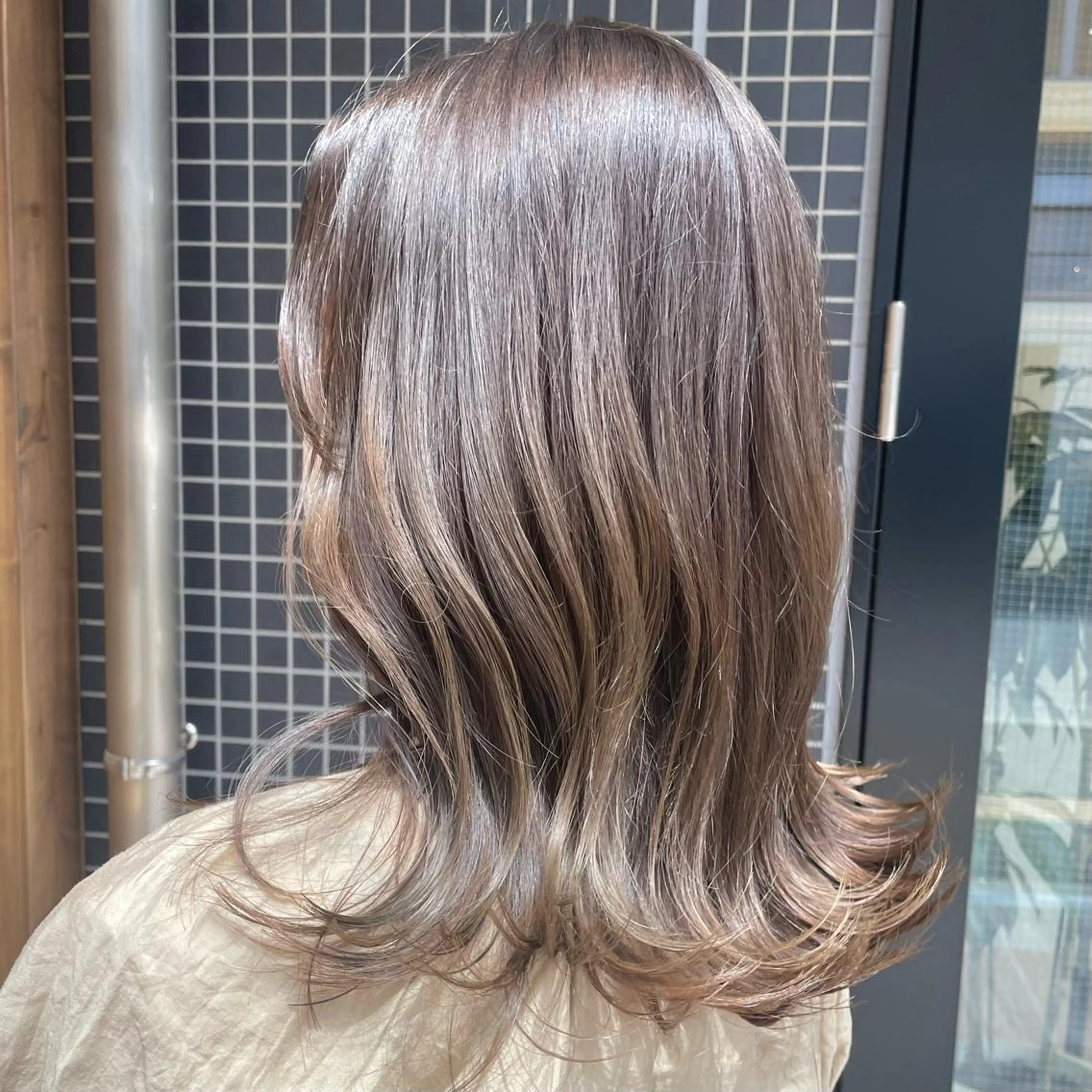 カラー 透明感カラー ハイライトカラー Maria Satoのヘアスタイル