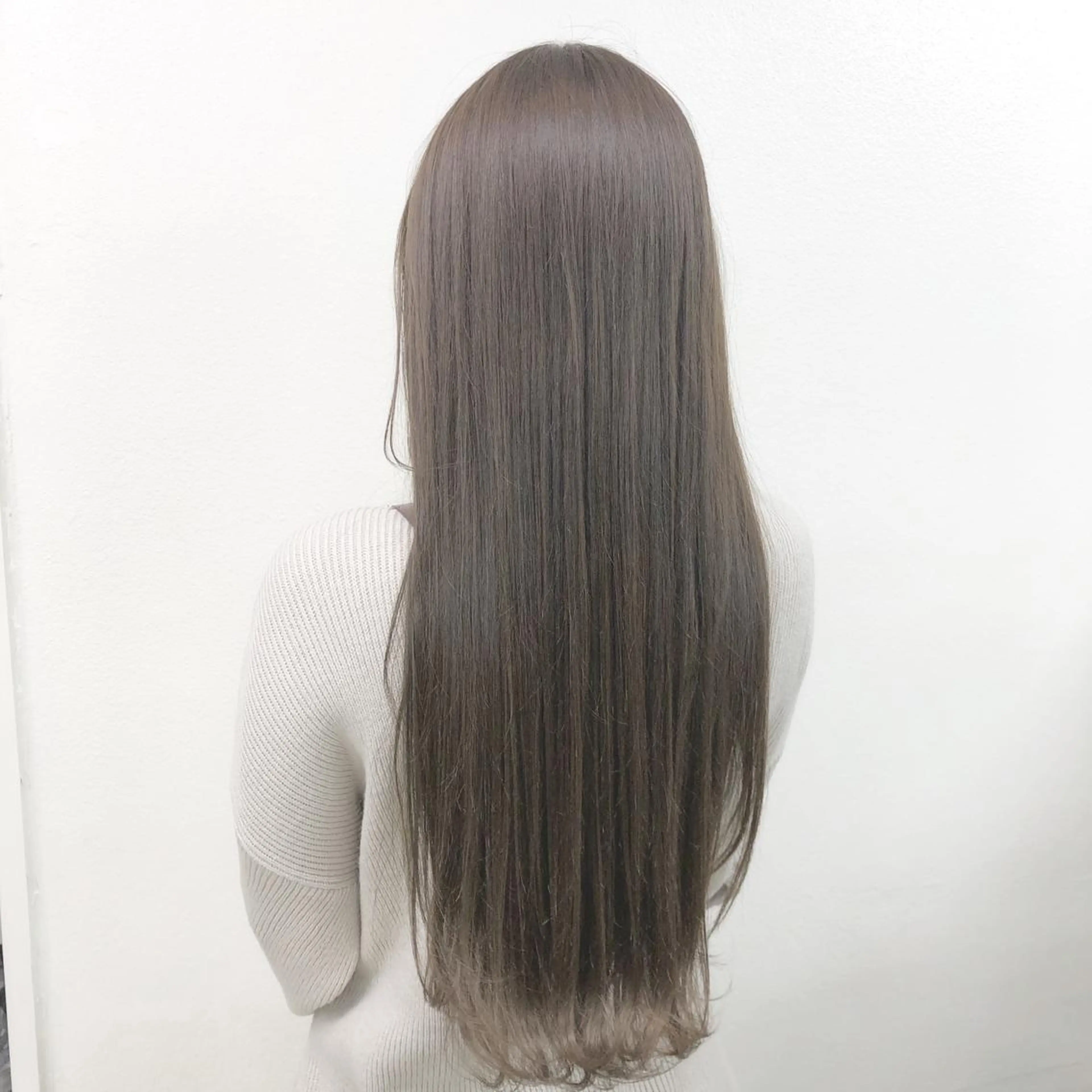 ロング カラー 韓国レイヤー 似合わせカラーのヘアスタイル