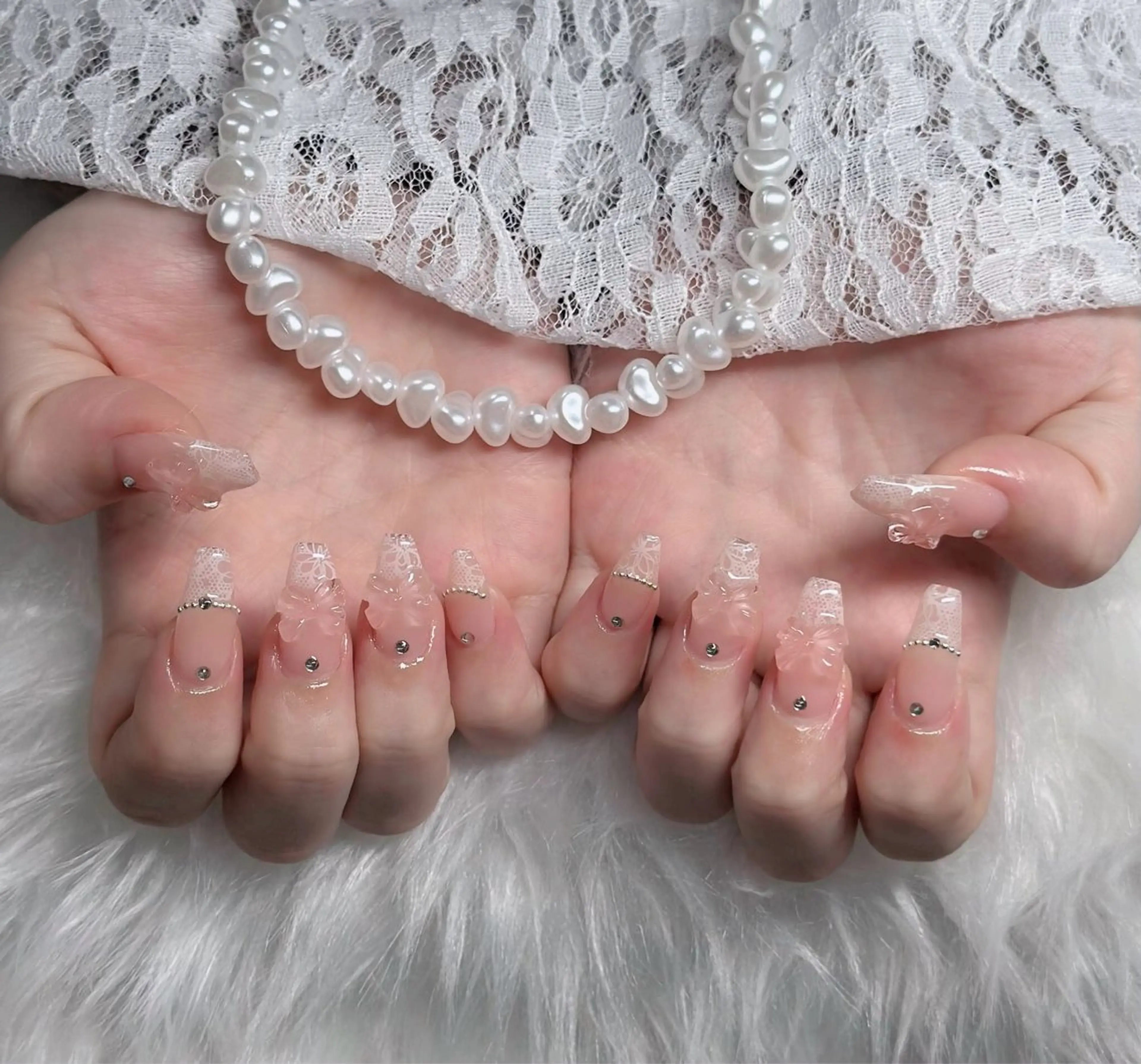 ネイル フレンチネイル ジェルネイル ハロウィン キラキラネイル 韓国ネイル H.baby Nail Salonのネイルデザイン