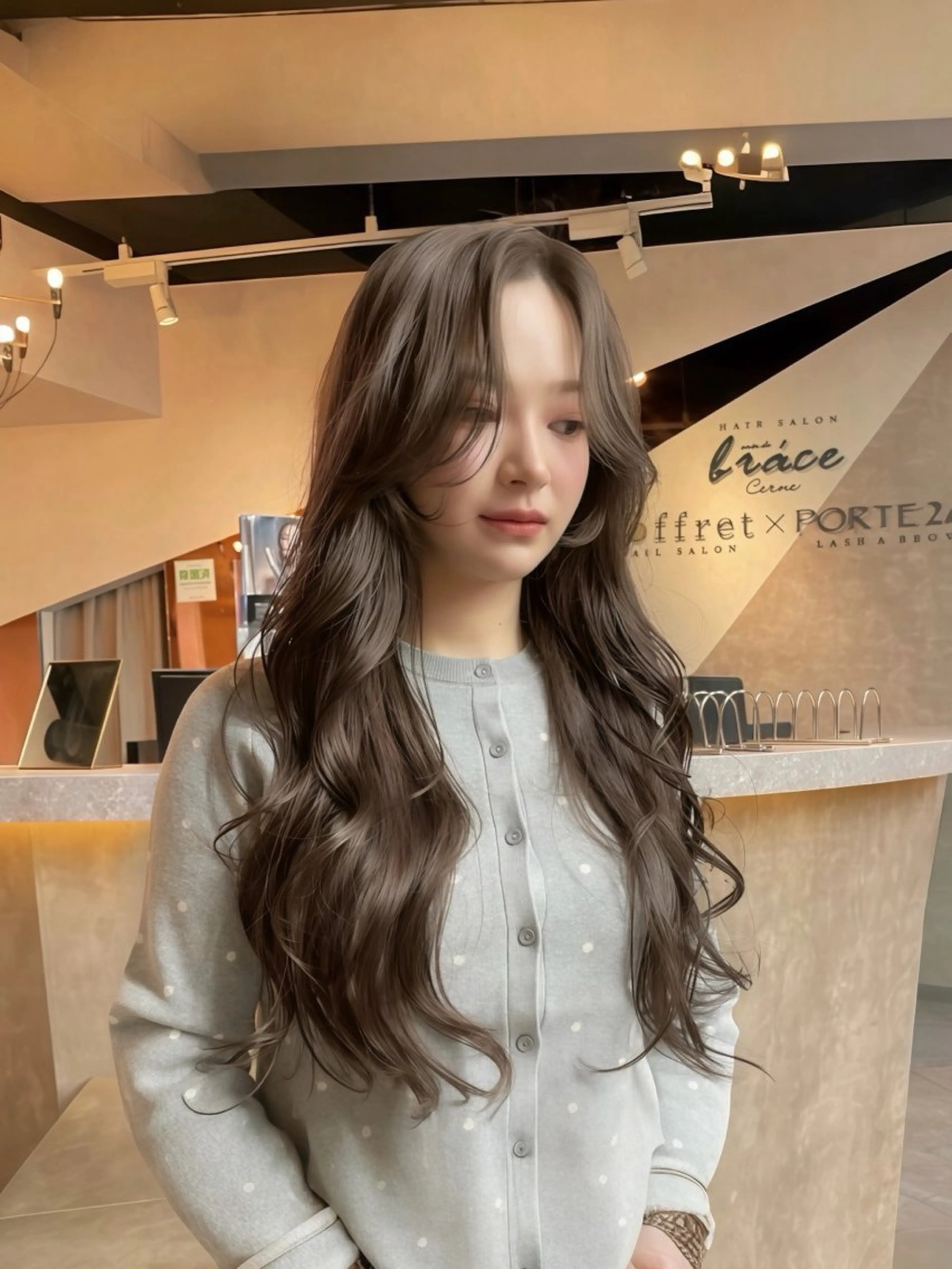 ロング カラー カット ヘアカラー トリートメント 韓国/レイヤー/ 透明感🩶ひかる🩶のヘアスタイル