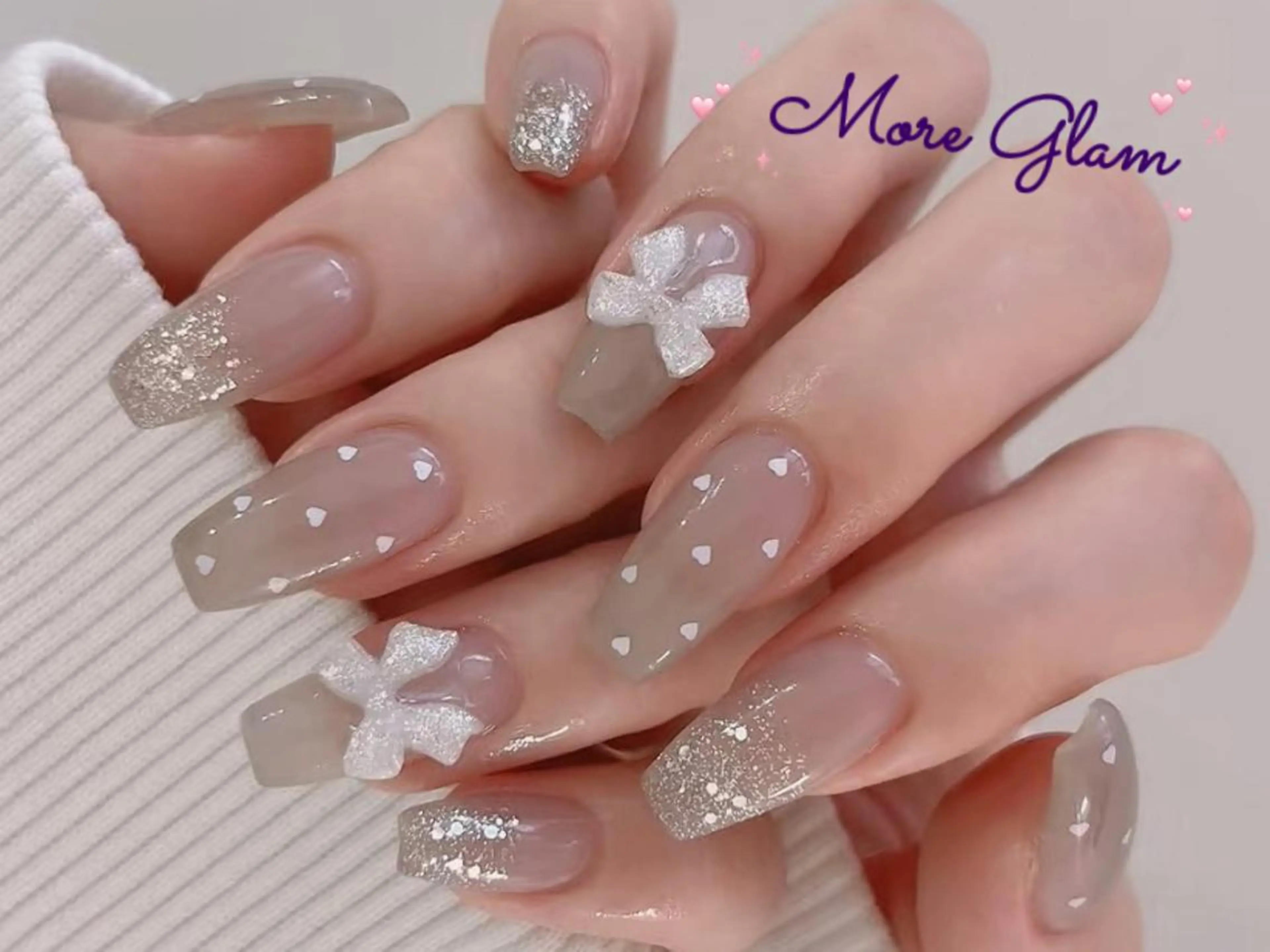 ネイル 長さ出し フットネイル フレンチネイル ジェルネイル ガラスフレンチ More Glam 池袋東口店のネイルデザイン