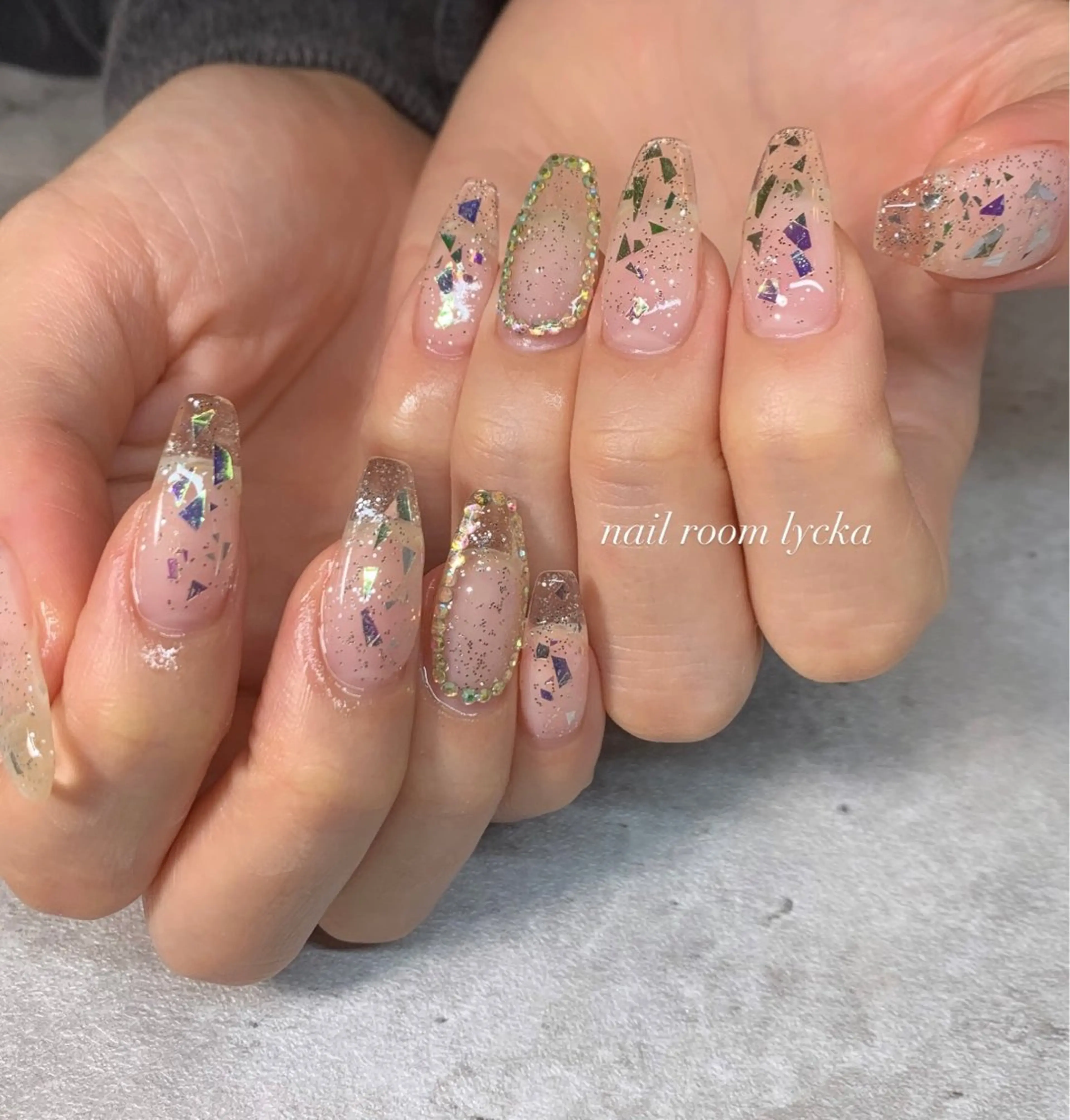 ネイル ﾈｲﾙﾙｰﾑﾘｯｶ 𝐦𝐚𝐲𝐮のネイルデザイン