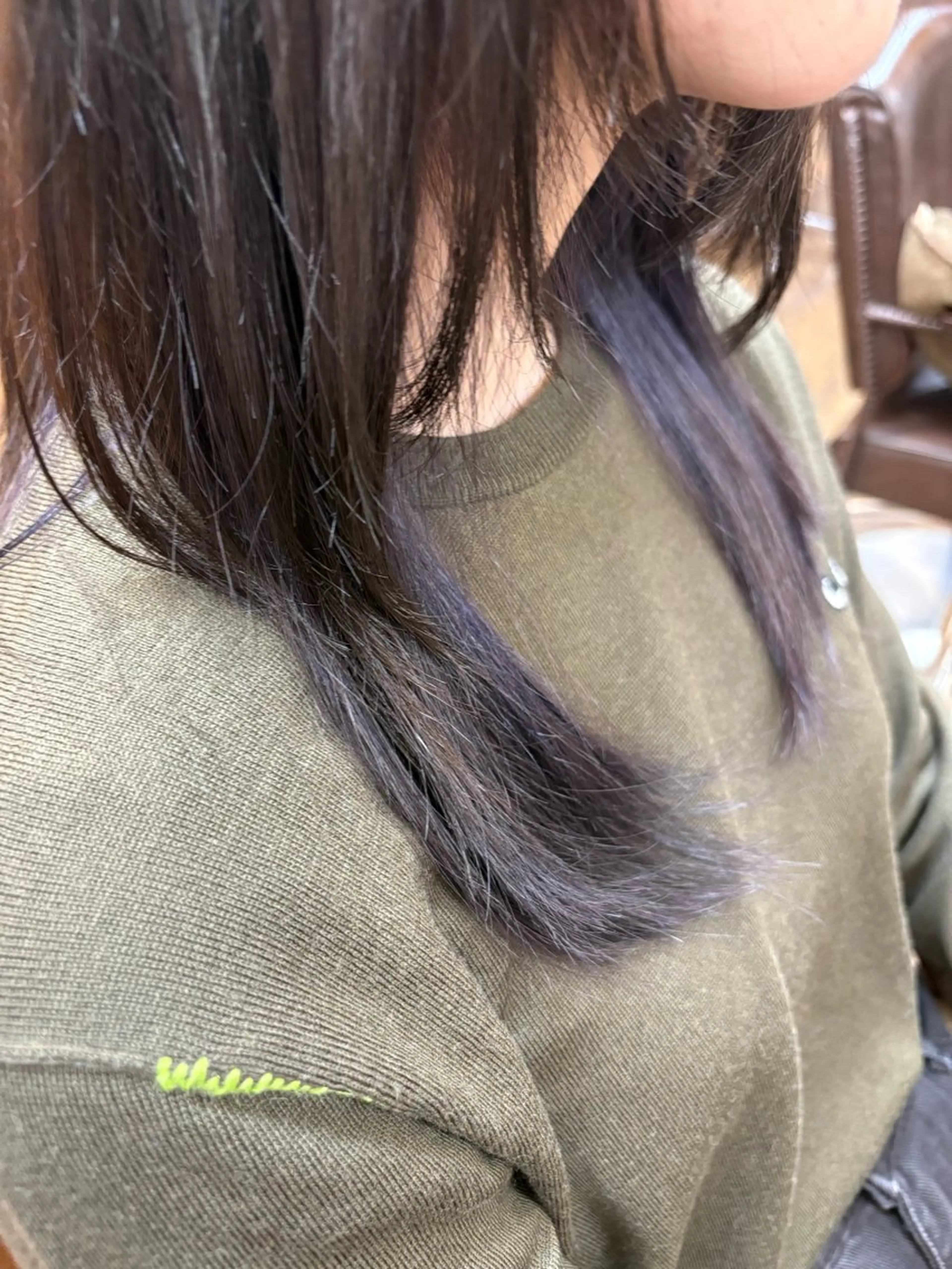 セミロング カラー パープルカラー chacha blanc元山のヘアスタイル