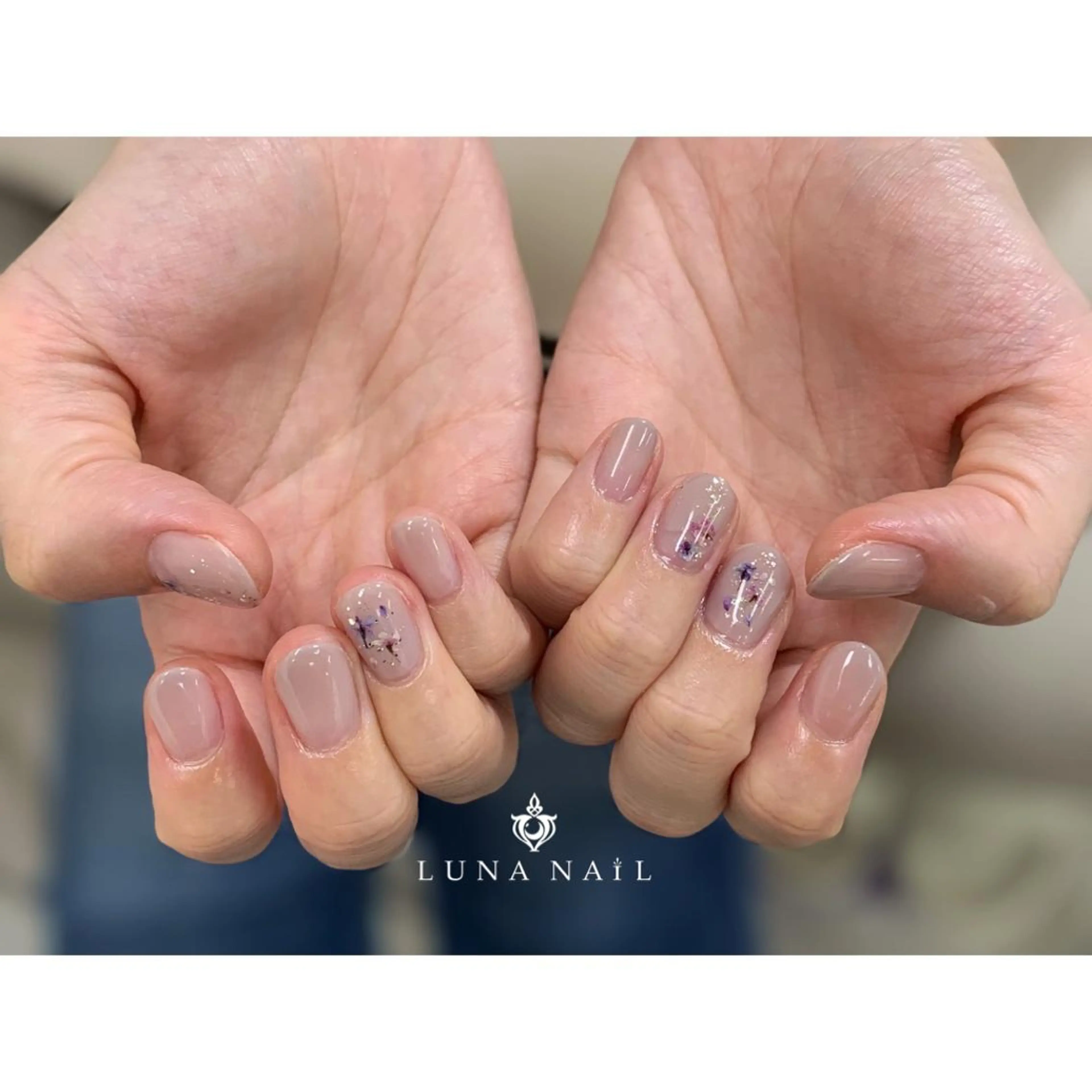 ネイル アトリエ　ミモザ所属・いまむら あかりのネイルデザイン