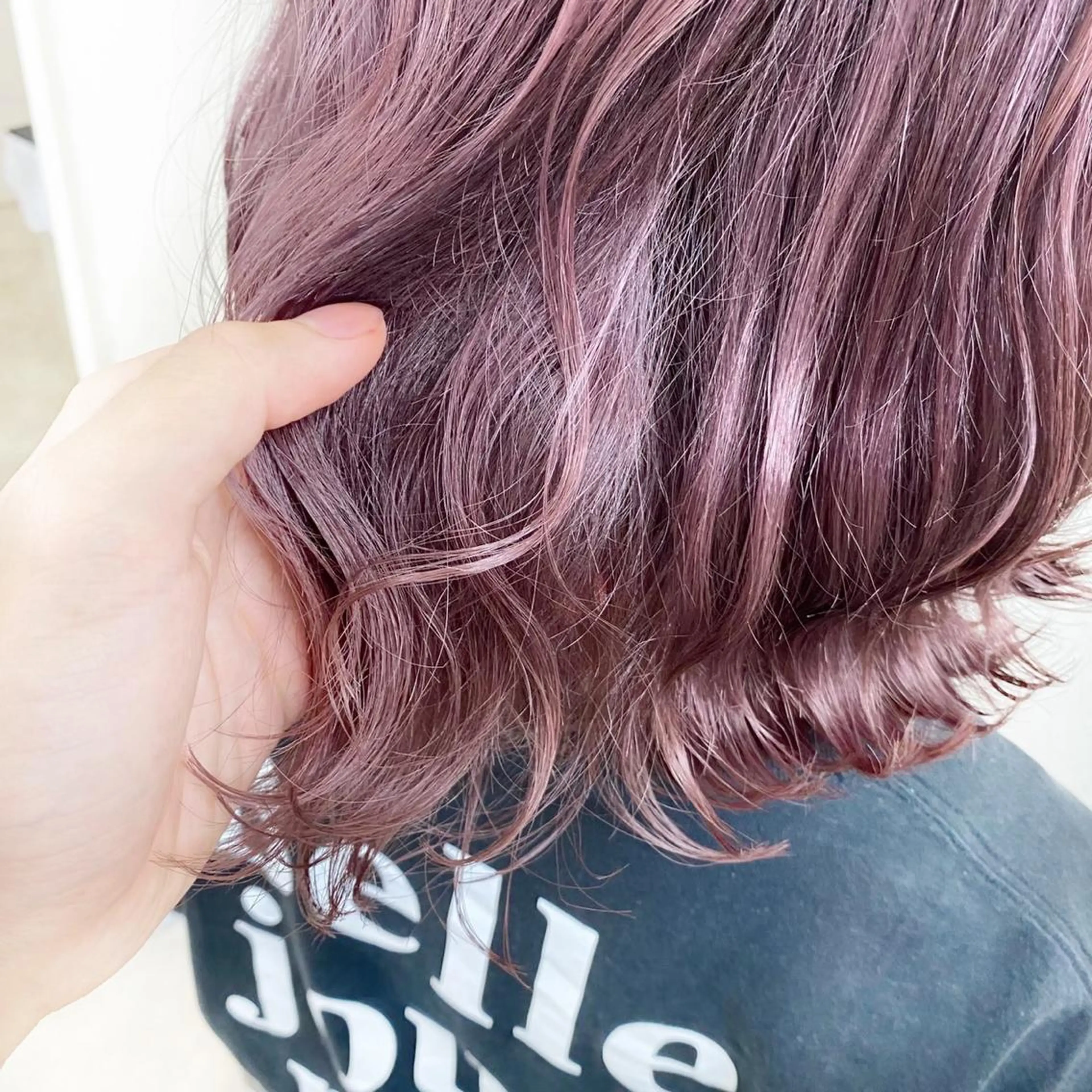 ショート カラー 💕上野美容師☁ ブリーチ💖サワのヘアスタイル