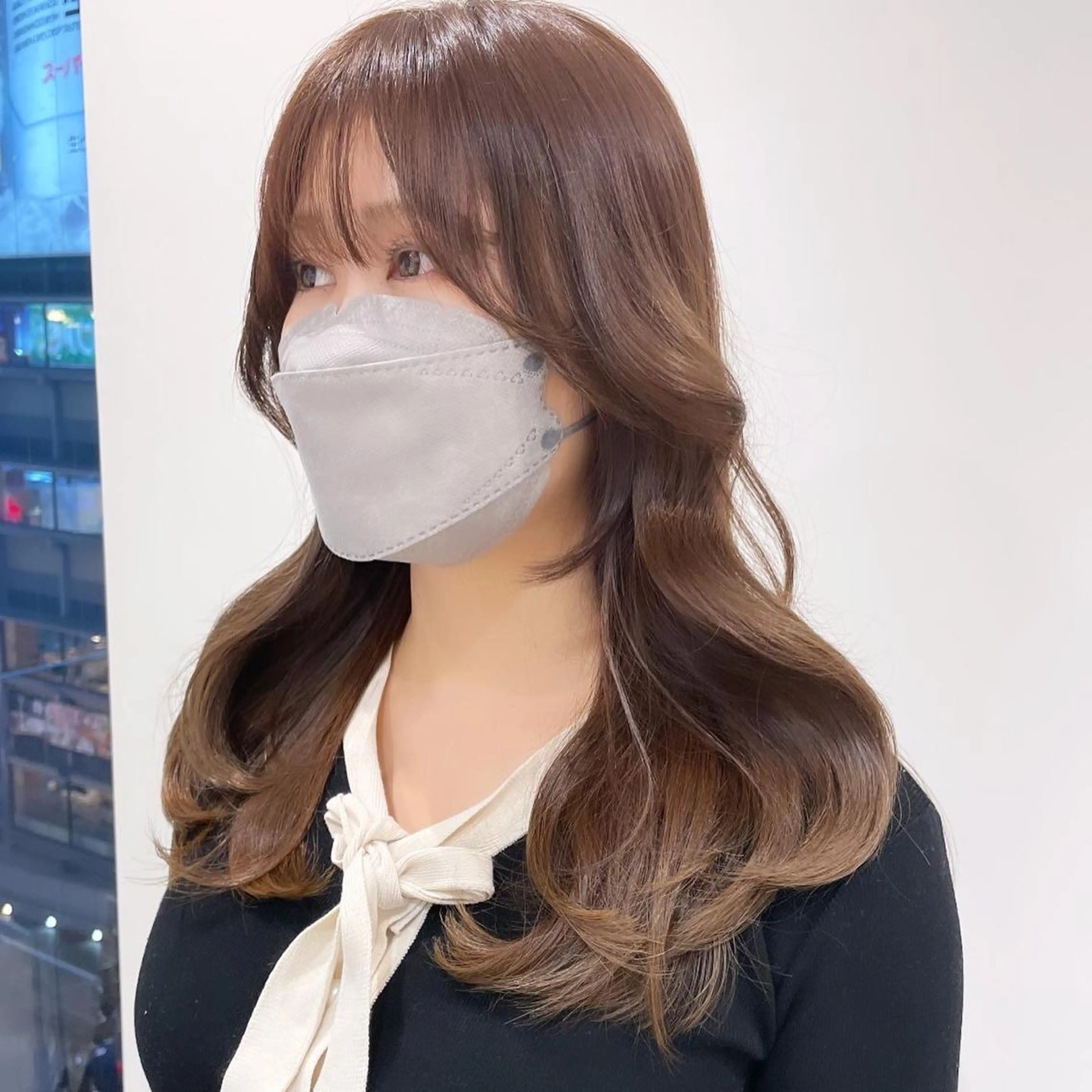 ロング カラー 韓国レイヤーカット/ ダブルカラーのヘアスタイル