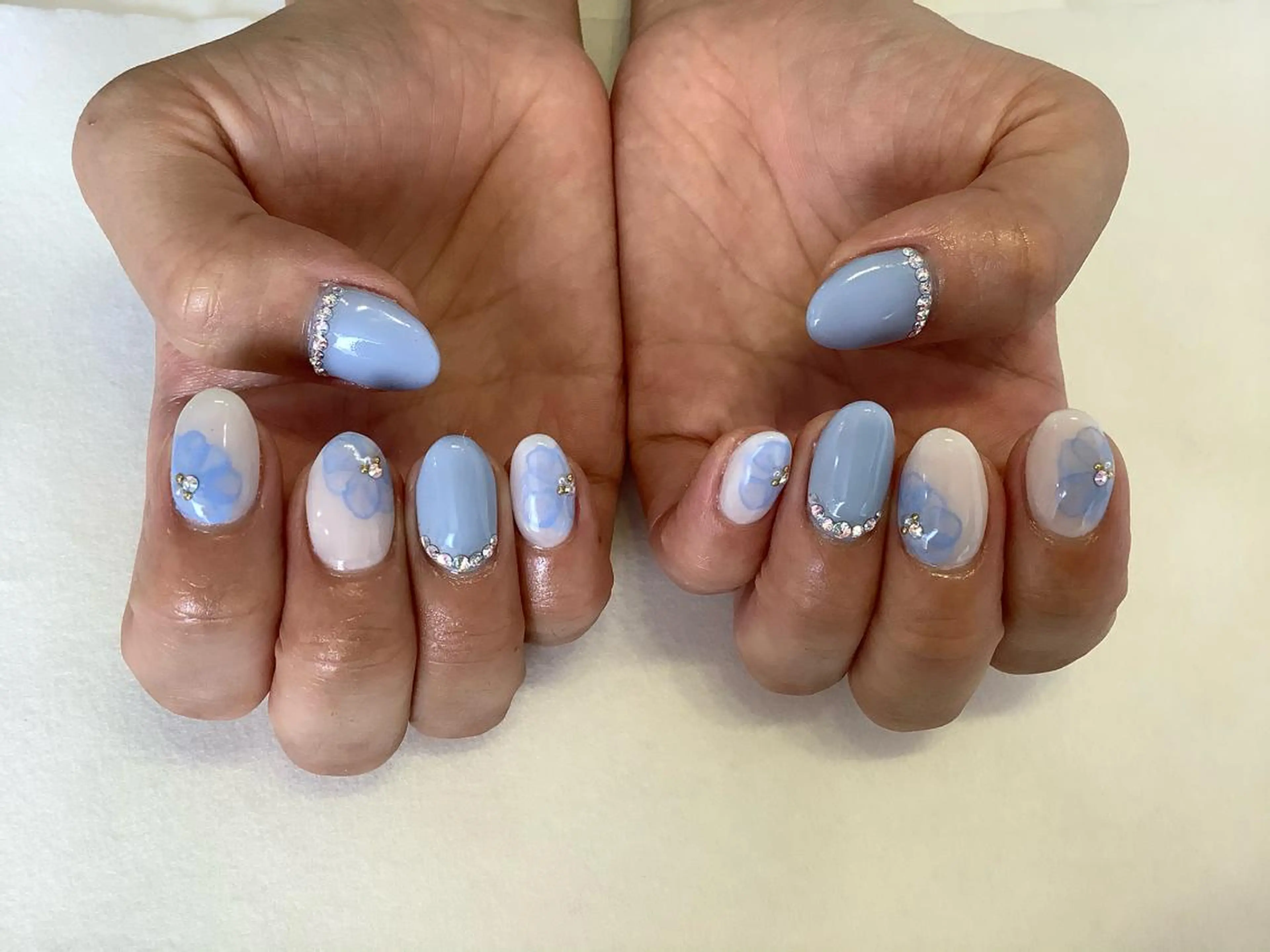 ネイル ハンドネイル 💎🐰 saki. m 🐰💎のネイルデザイン