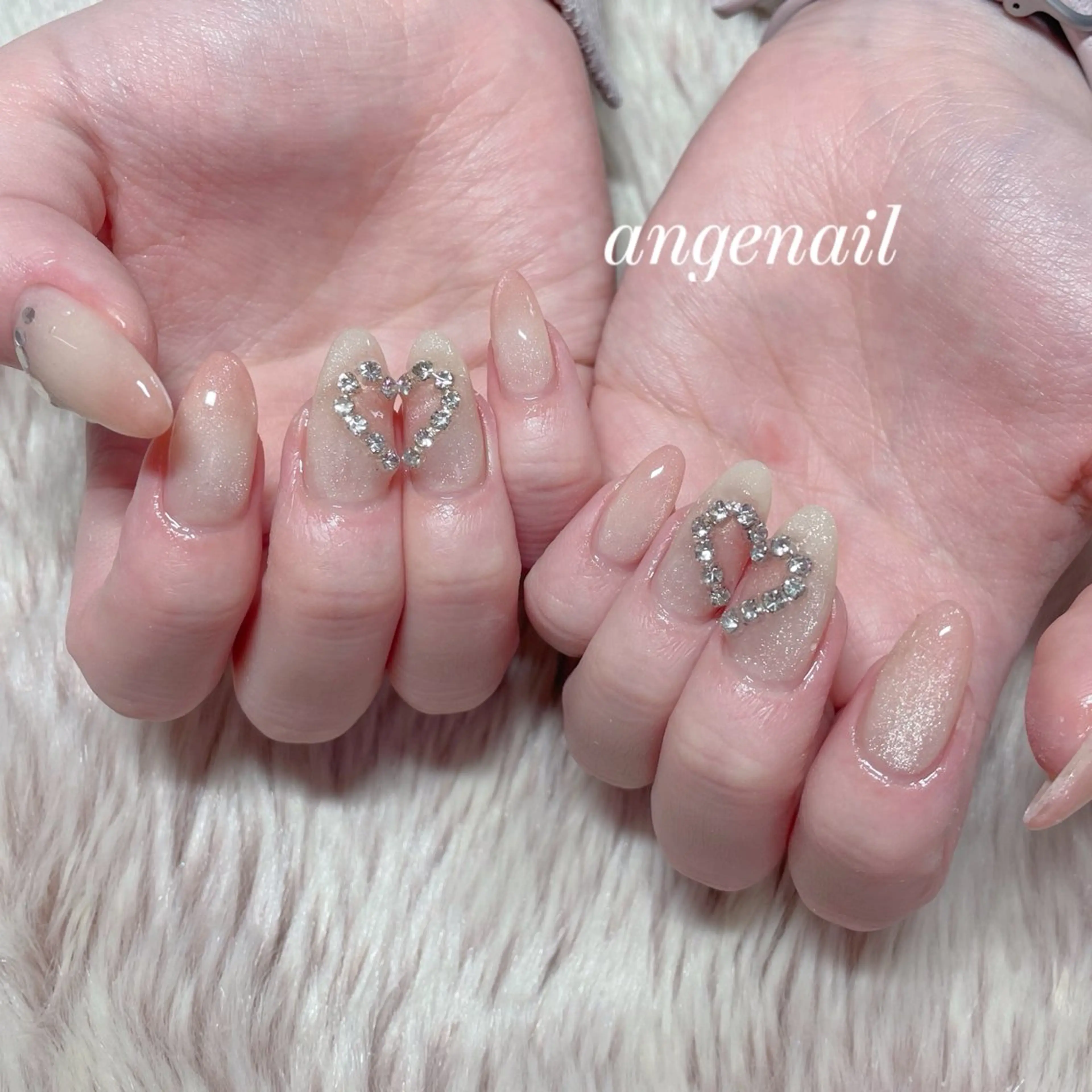 ネイル ハンドネイル オーナーネイリスト MAKIのネイルデザイン