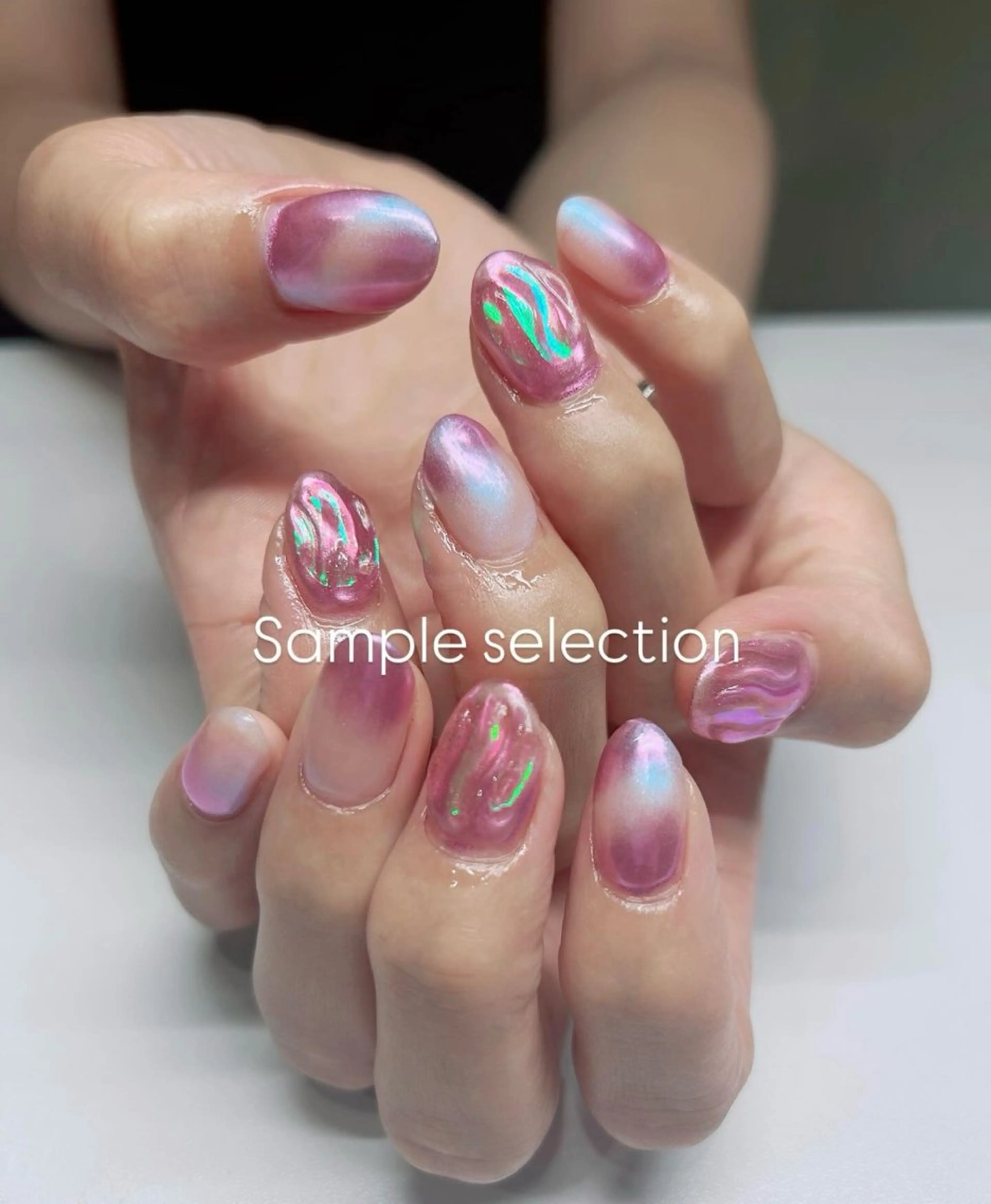 ネイル 透灯 TOUTOU所属・透灯 TOUTOU 🪄のネイルデザイン