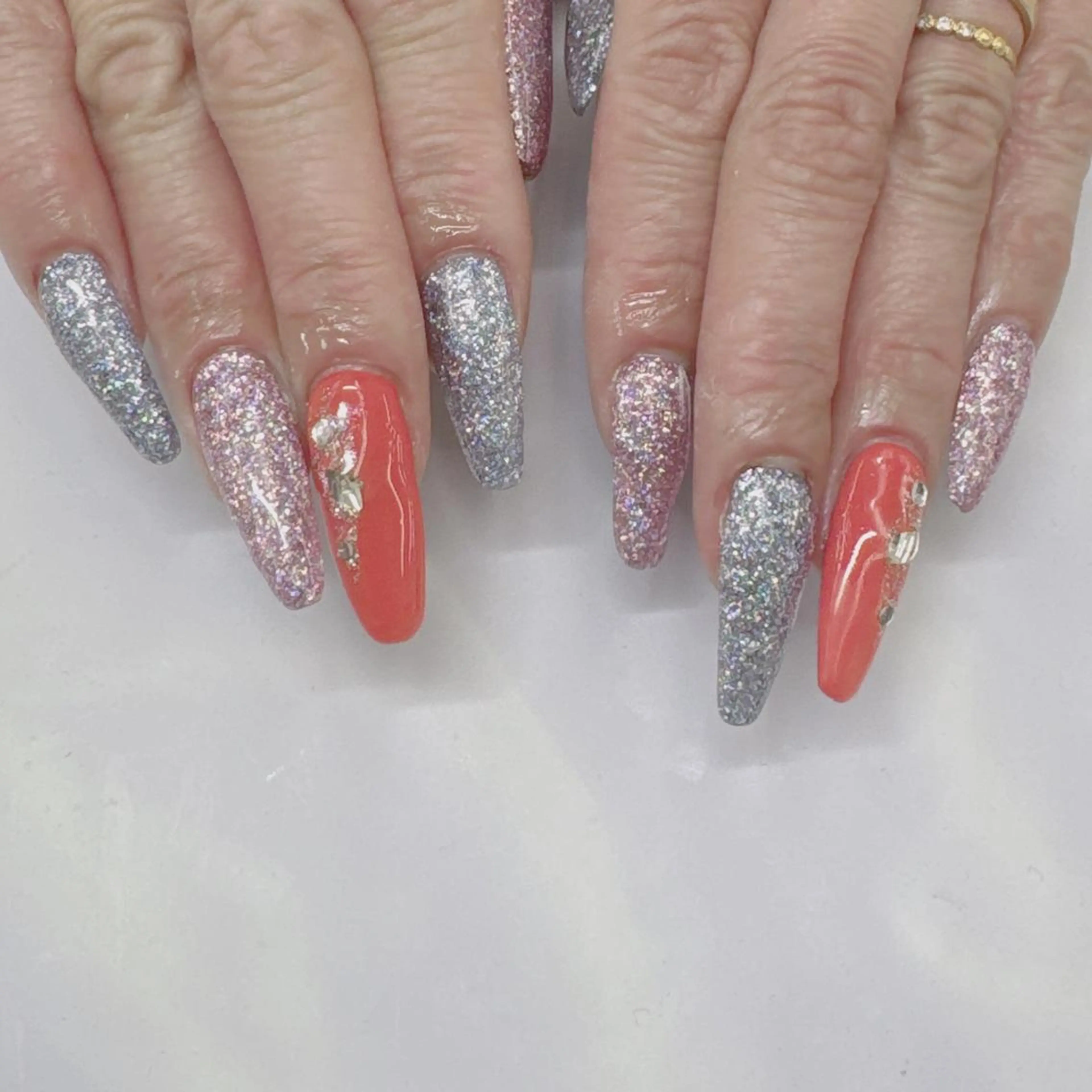 ネイル Nail salon Honey Beeのネイルデザイン