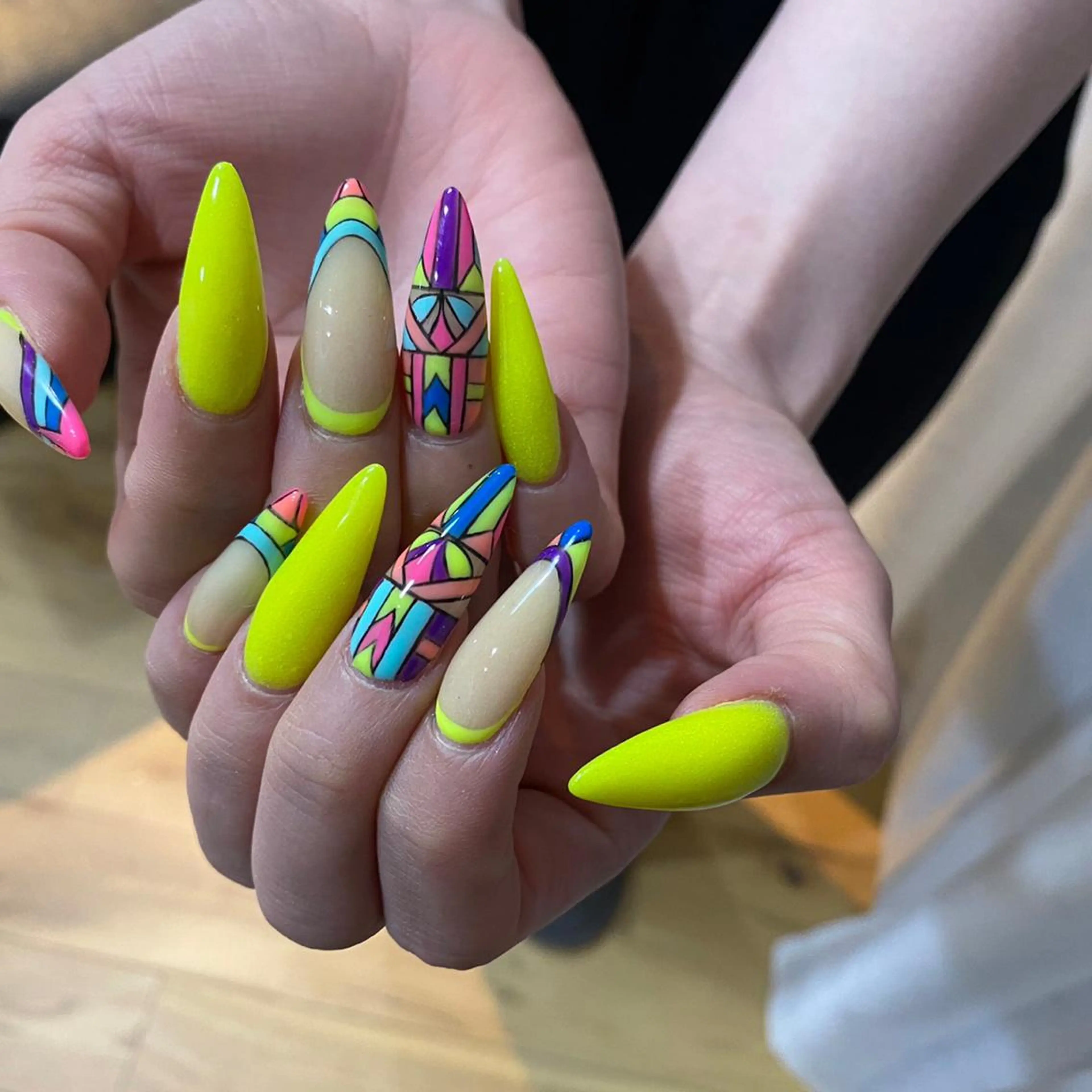 ネイル アートネイル スカルプネイル ハンドネイル 【やり放題専門店】 スカルプ＆長さ出しのネイルデザイン