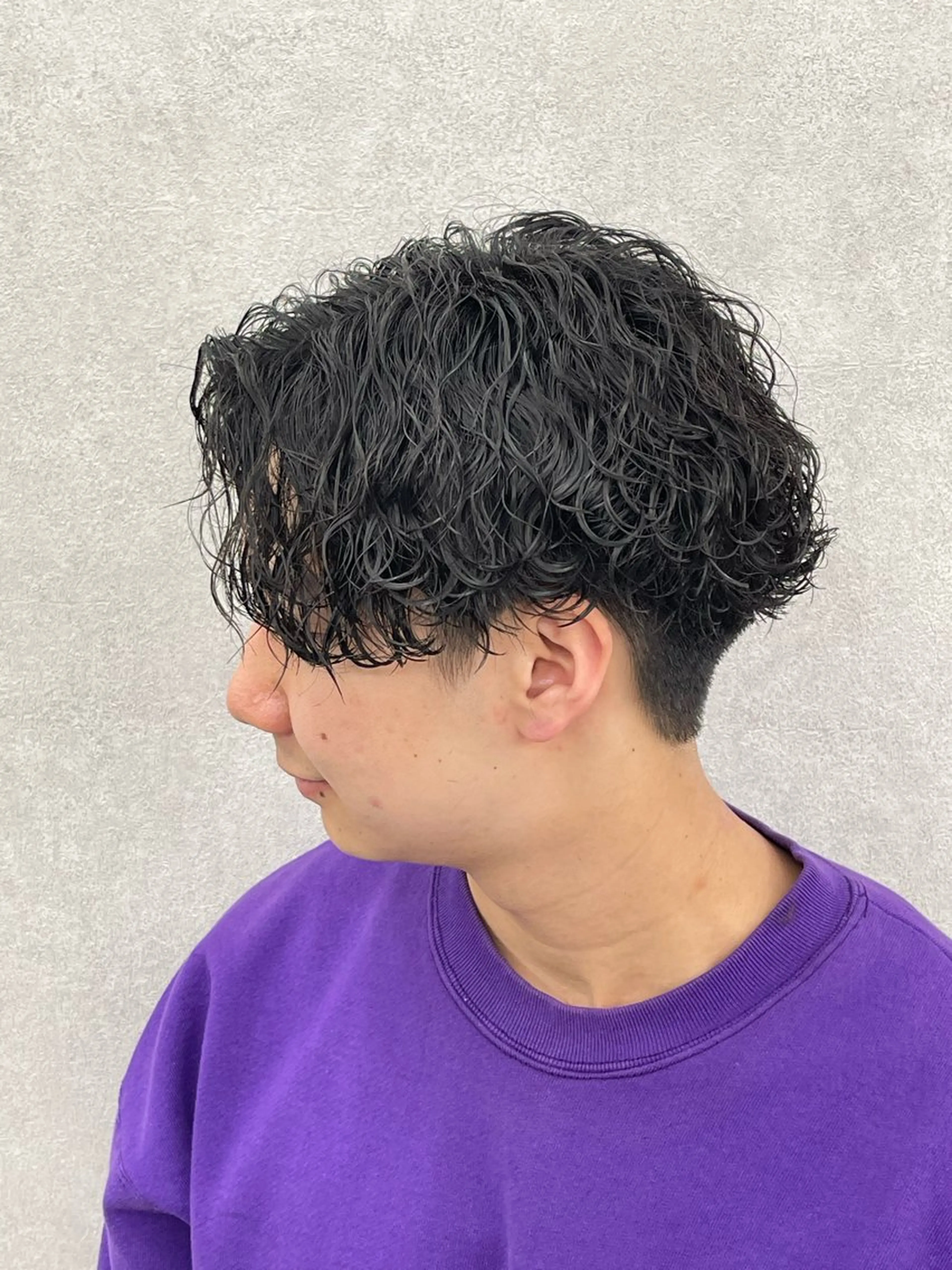 パーマ メンズ センターパート フェードカット マッシュ メンズパーマ メンズツイストパーマ 波巻きスパイラル 近藤剛　浦和のヘアスタイル