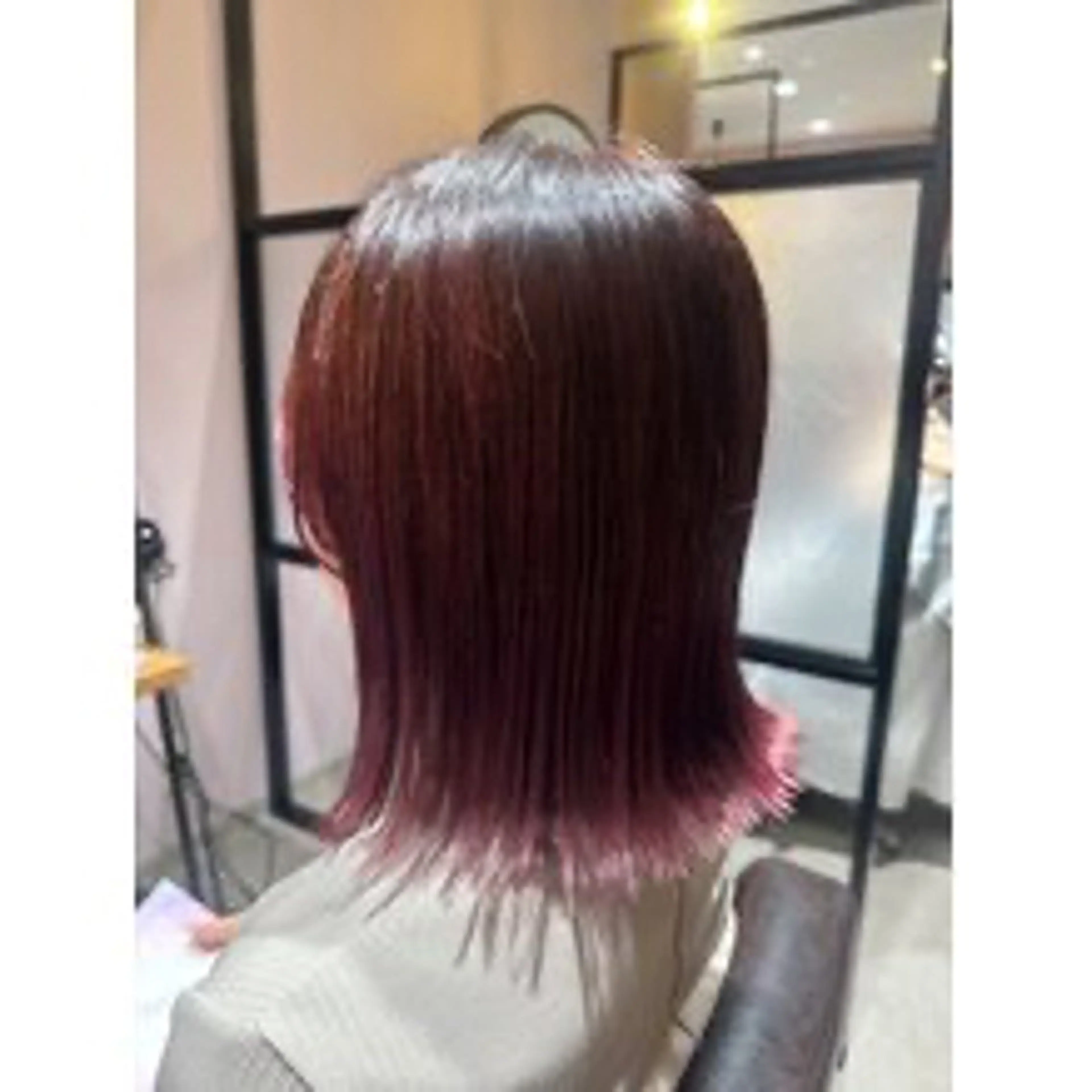 カラー 梶 瑞希のヘアスタイル