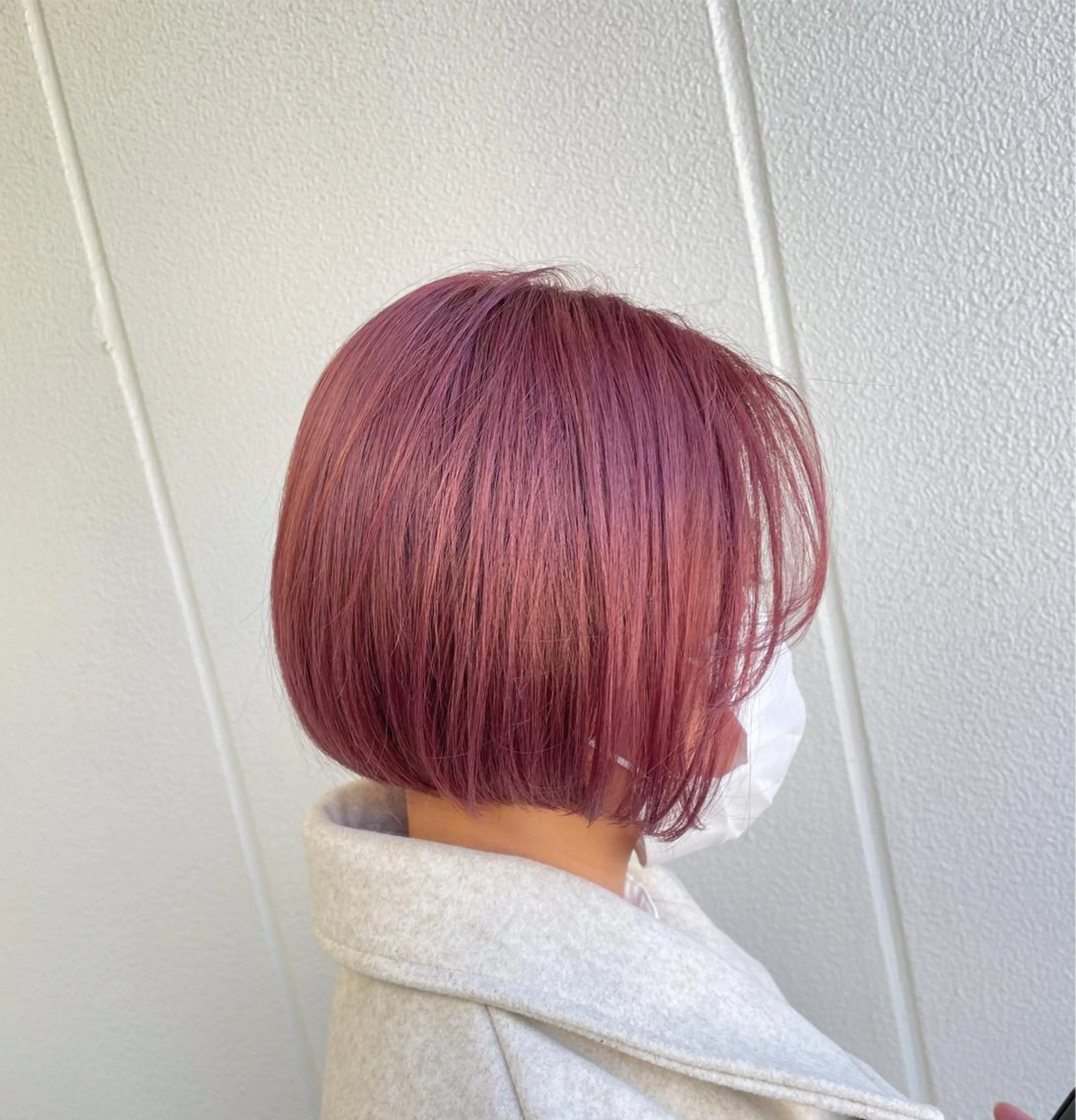 ショート カラー ヘアアレンジ アッシュ ピンクカラー ピンクアッシュ ヘアカラー トリートメント ヘッドスパ ヘアセット 艶髪✨寒色カラー✨ 翁長孝輔のヘアスタイル