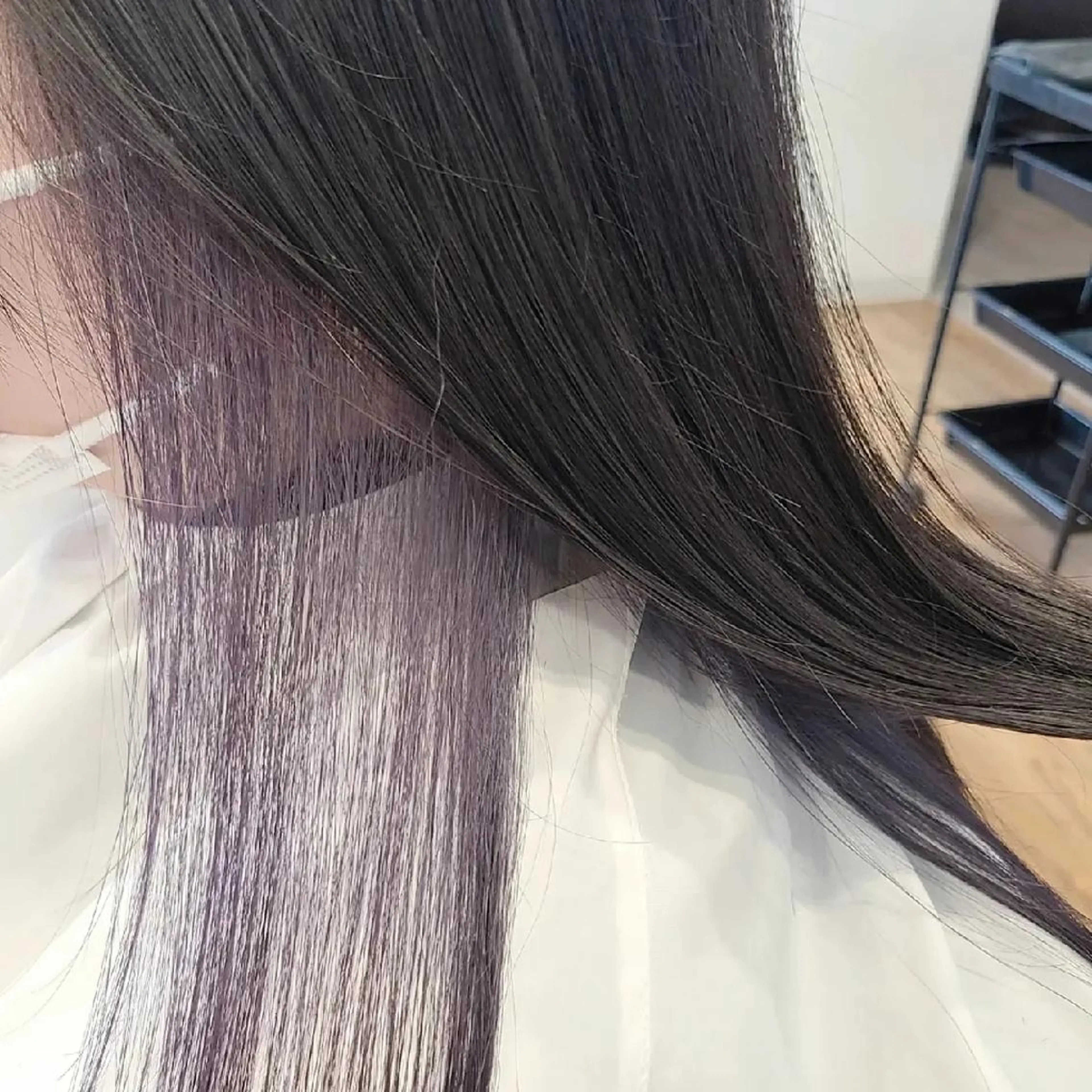 ロング カラー インナーカラー ラベンダーカラー ヘアカラー 関口 友菜のヘアスタイル