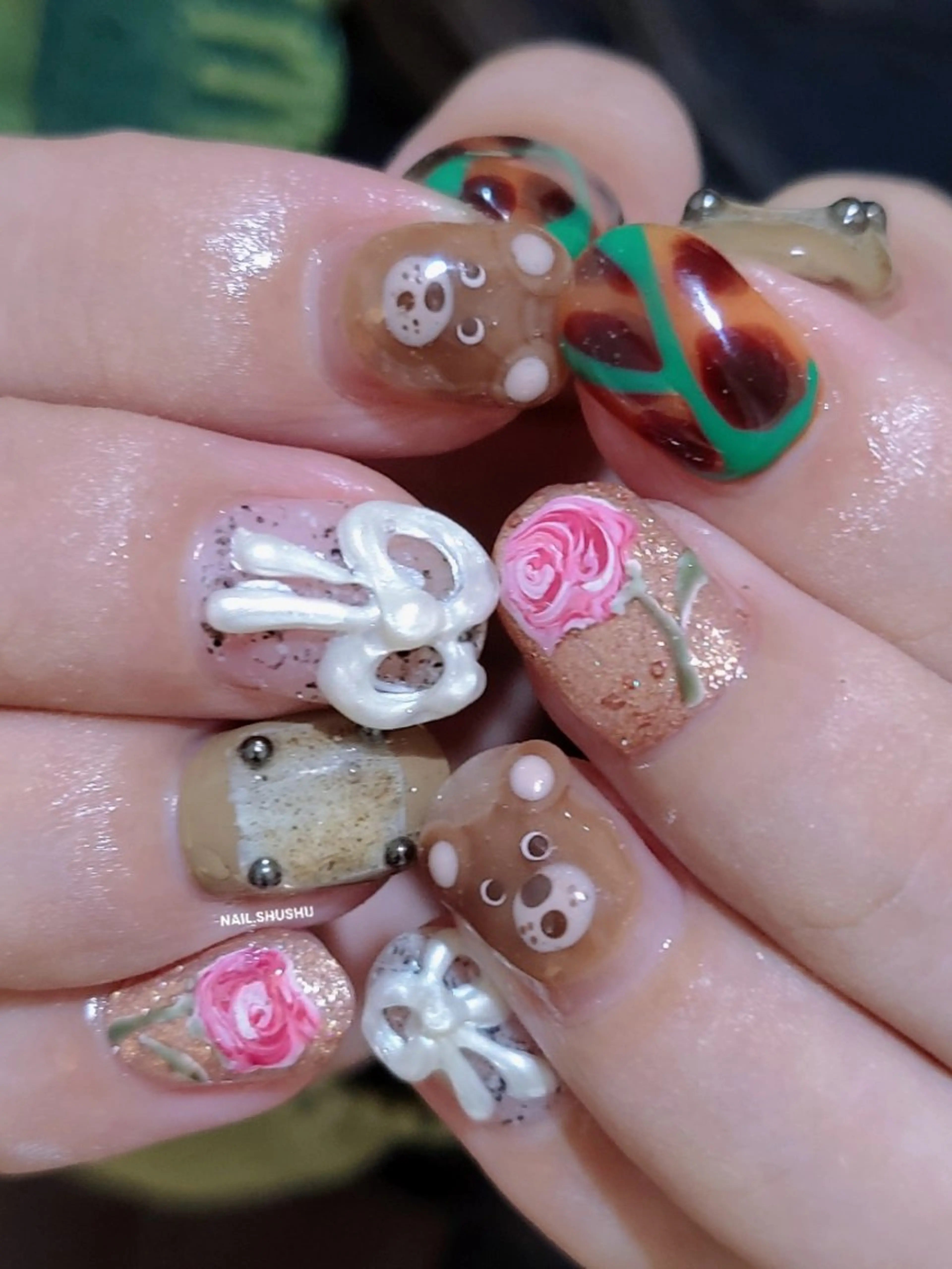 ネイル ハンドネイル 3dパーツ/流行り 👧shushu❤️のネイルデザイン
