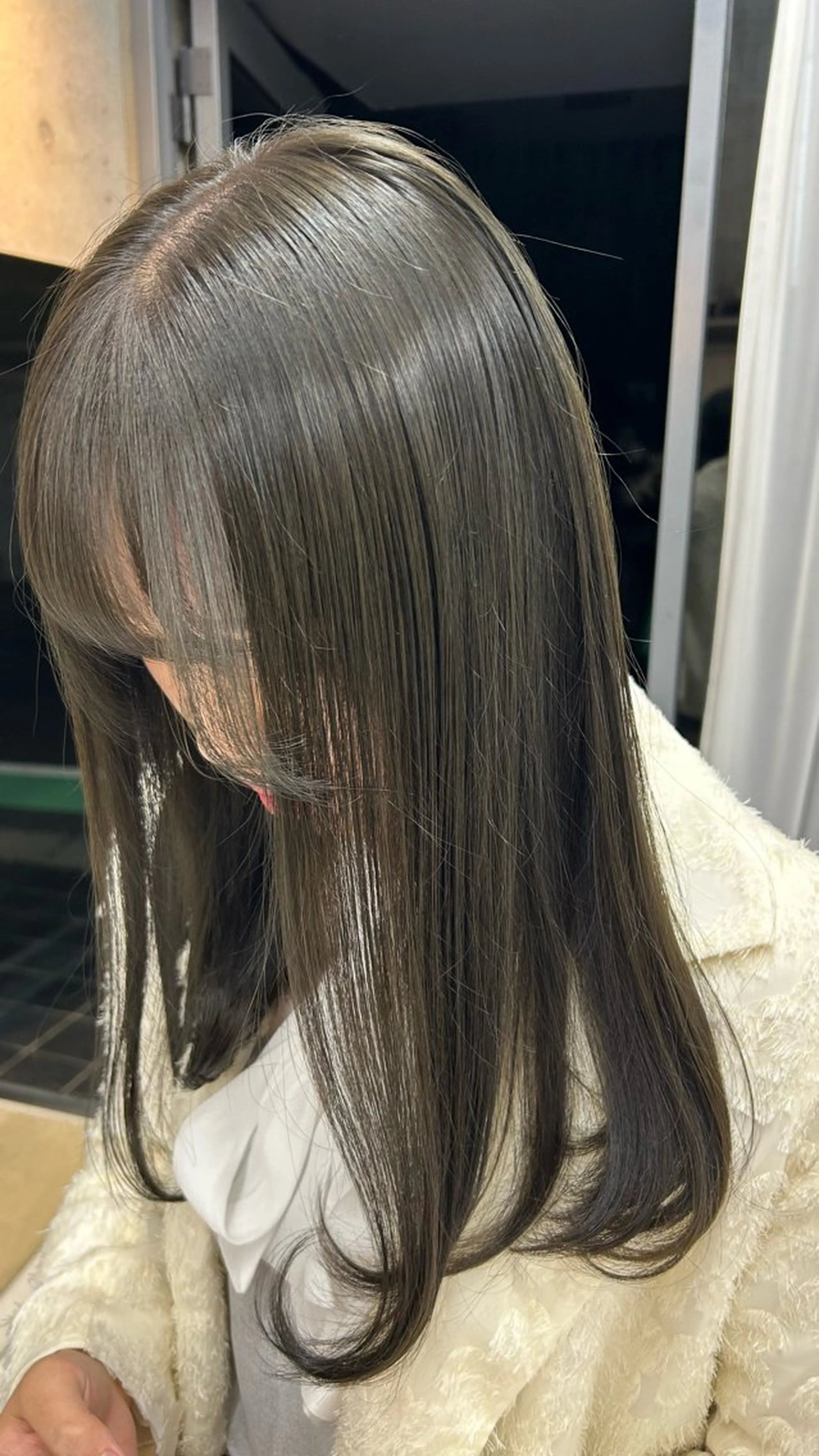 ロング ヘアカラー トリートメント LOE所属・LOE Yuuka/42🩵のヘアスタイル