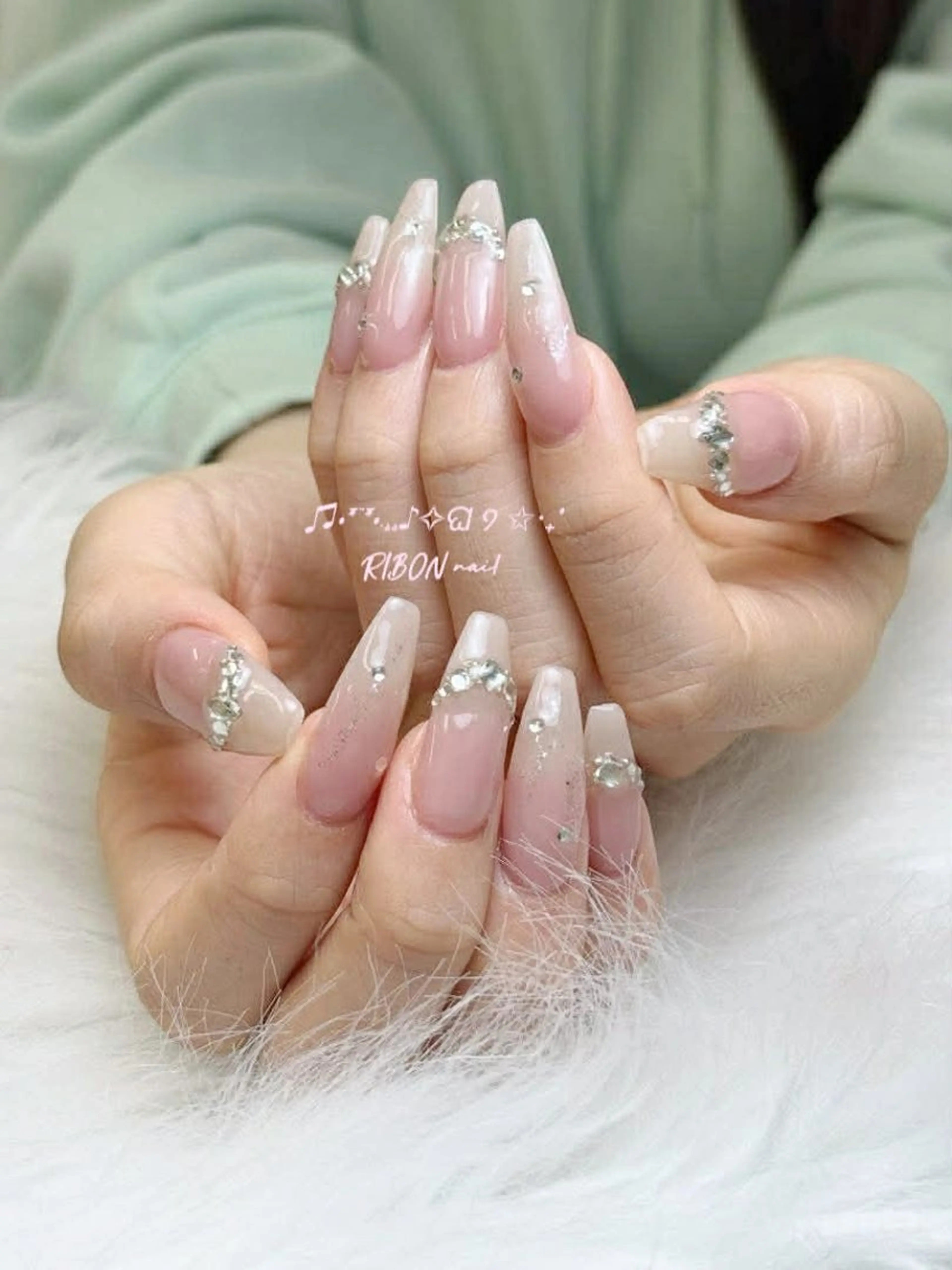 ネイル チークネイル 長さ出し フレンチネイル ジェルネイル グラデーション ハンドネイル RIBONネイルサロン所属・RIBON nail salonのネイルデザイン