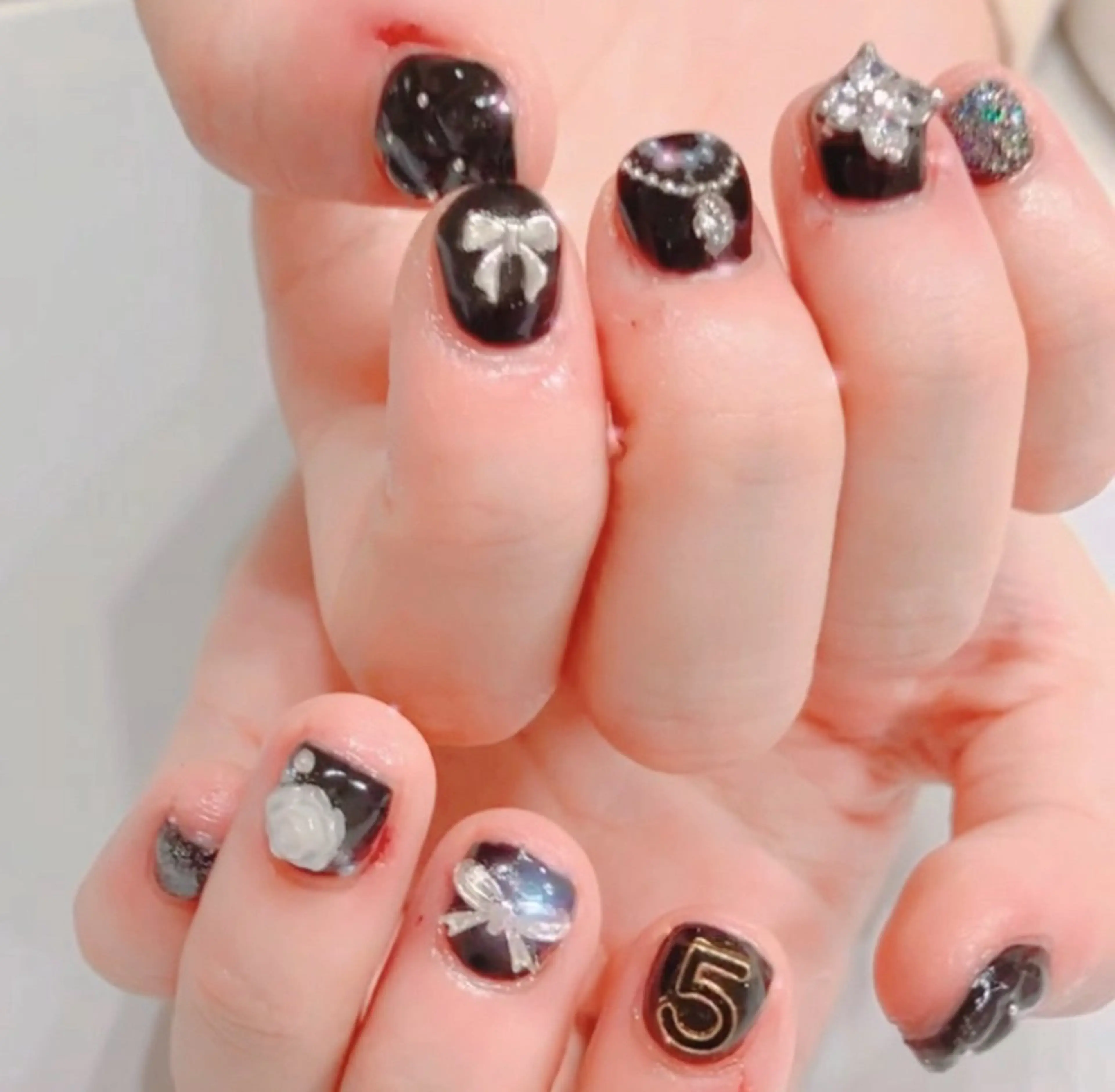 ネイル アートネイル エムネイル サロンのネイルデザイン