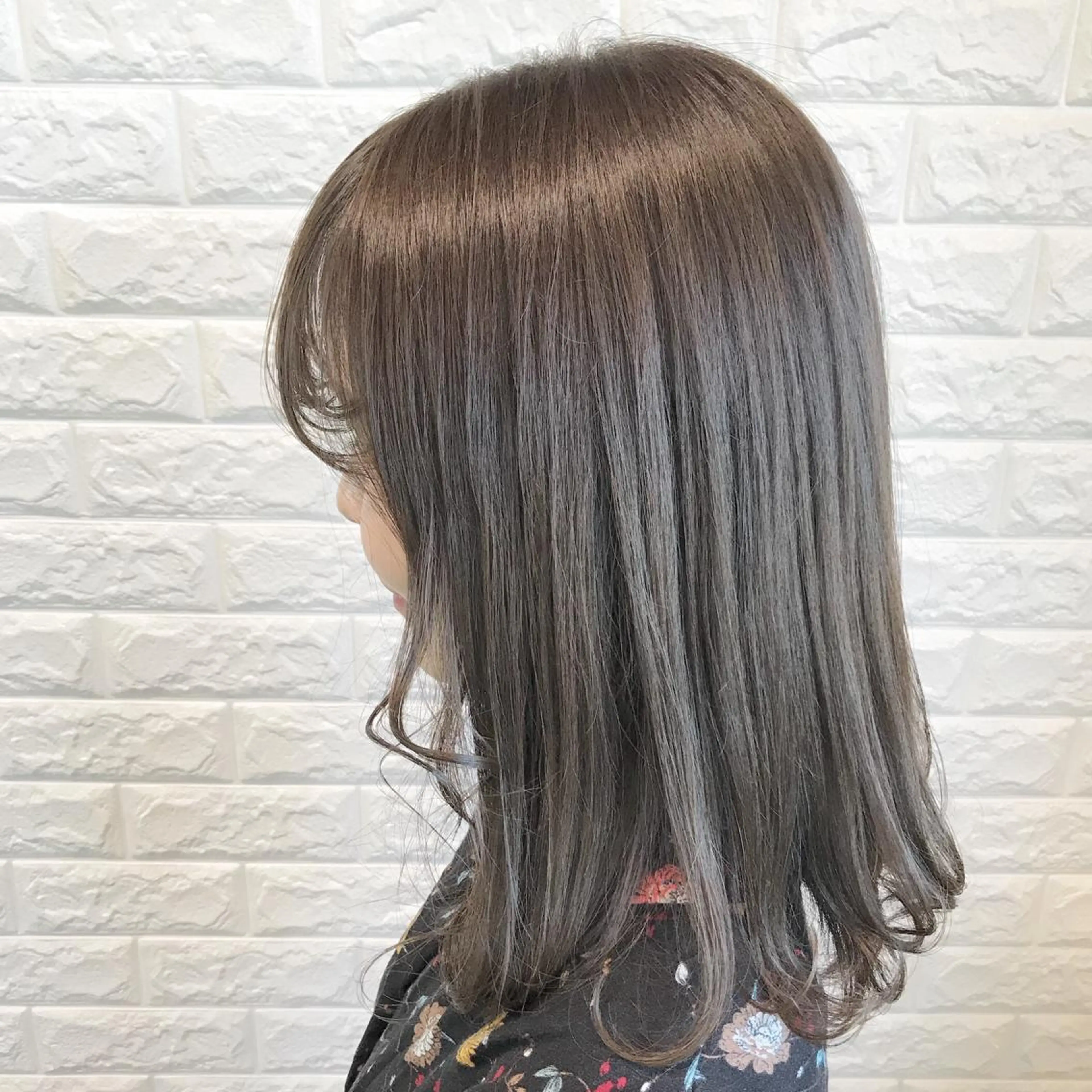 セミロング カラー ヘアアレンジ アッシュ knock【ノック】所属・烏丸韓国ヘア🇰🇷 ayaka🎀のヘアスタイル