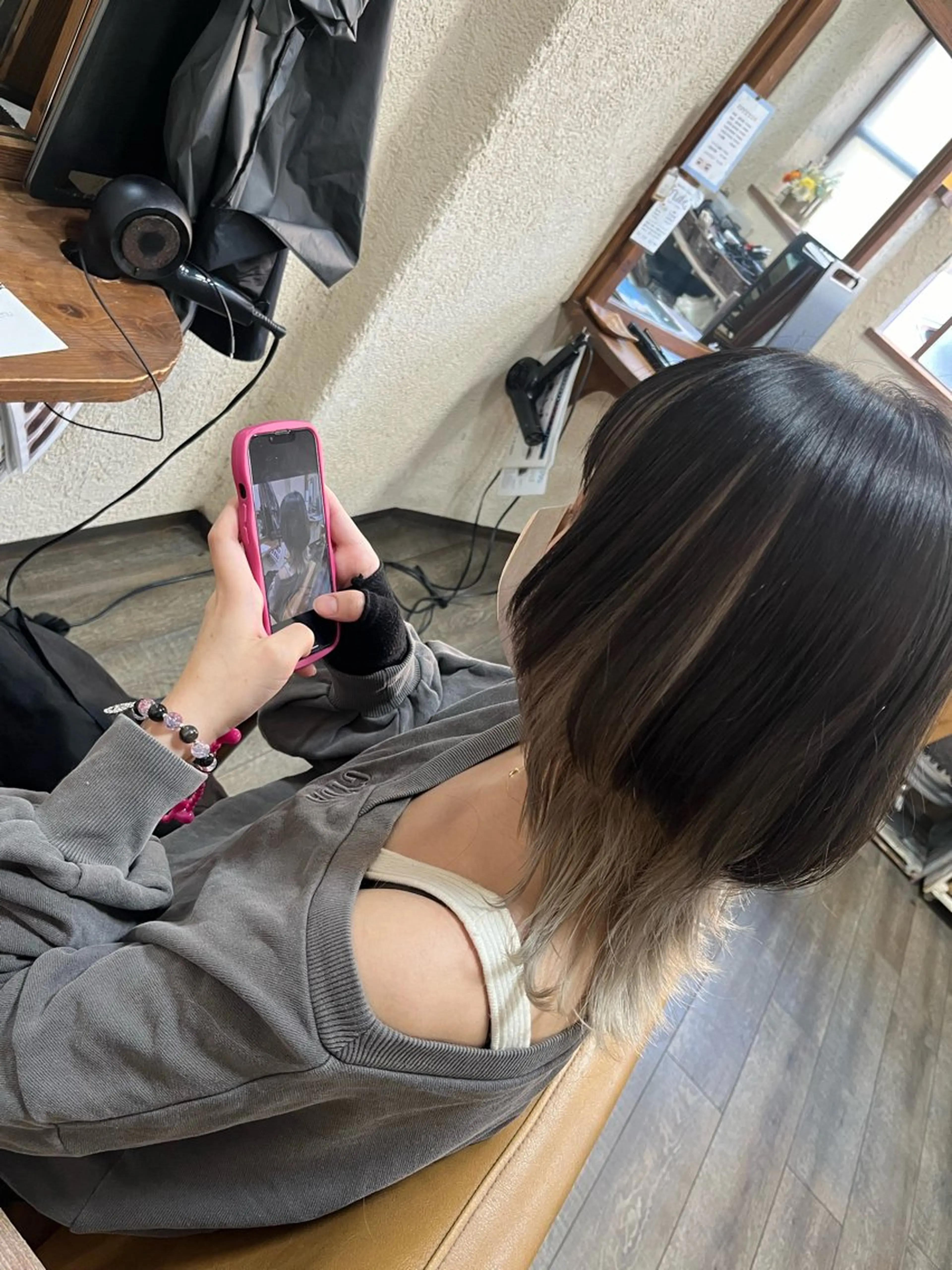 セミロング カラー 杉野 まみのヘアスタイル