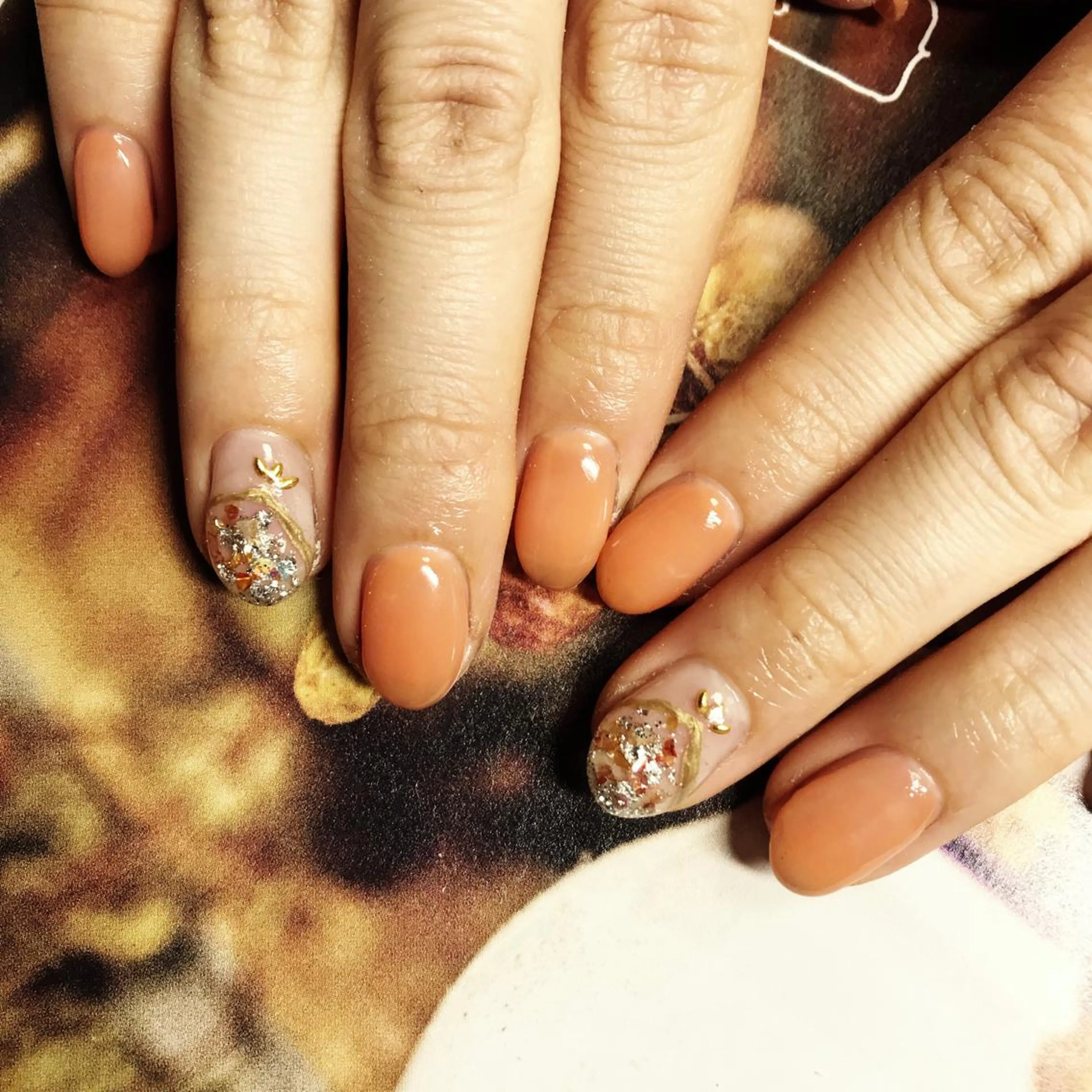 ネイル アートネイル シンプルネイル 【カメレオン】 上村 祥子のヘアスタイル